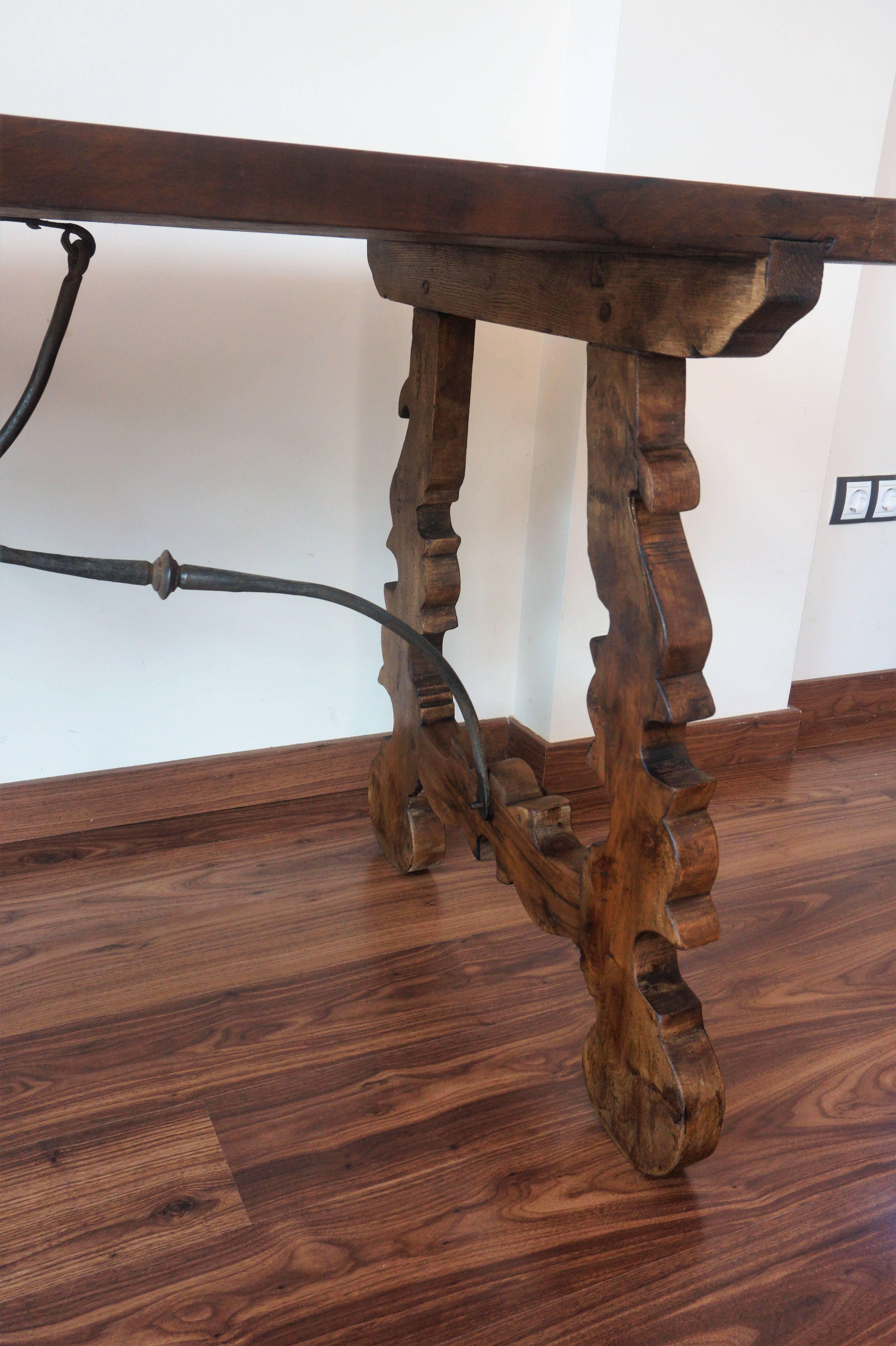 18th Century Refectory Spanish Table with Lyre Legs 1