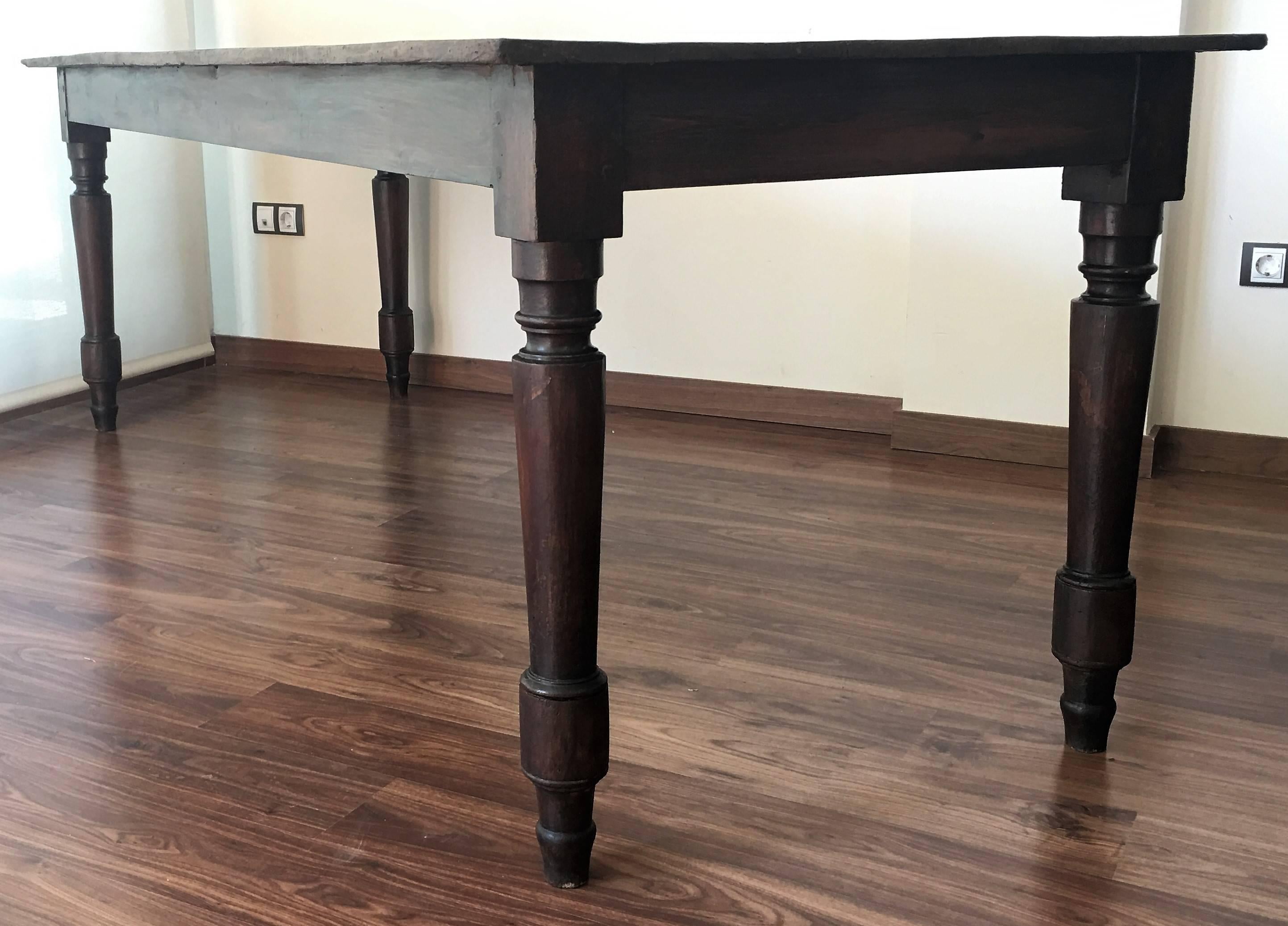 19th Large Spanish Dining Room Farm Table In Excellent Condition In Miami, FL