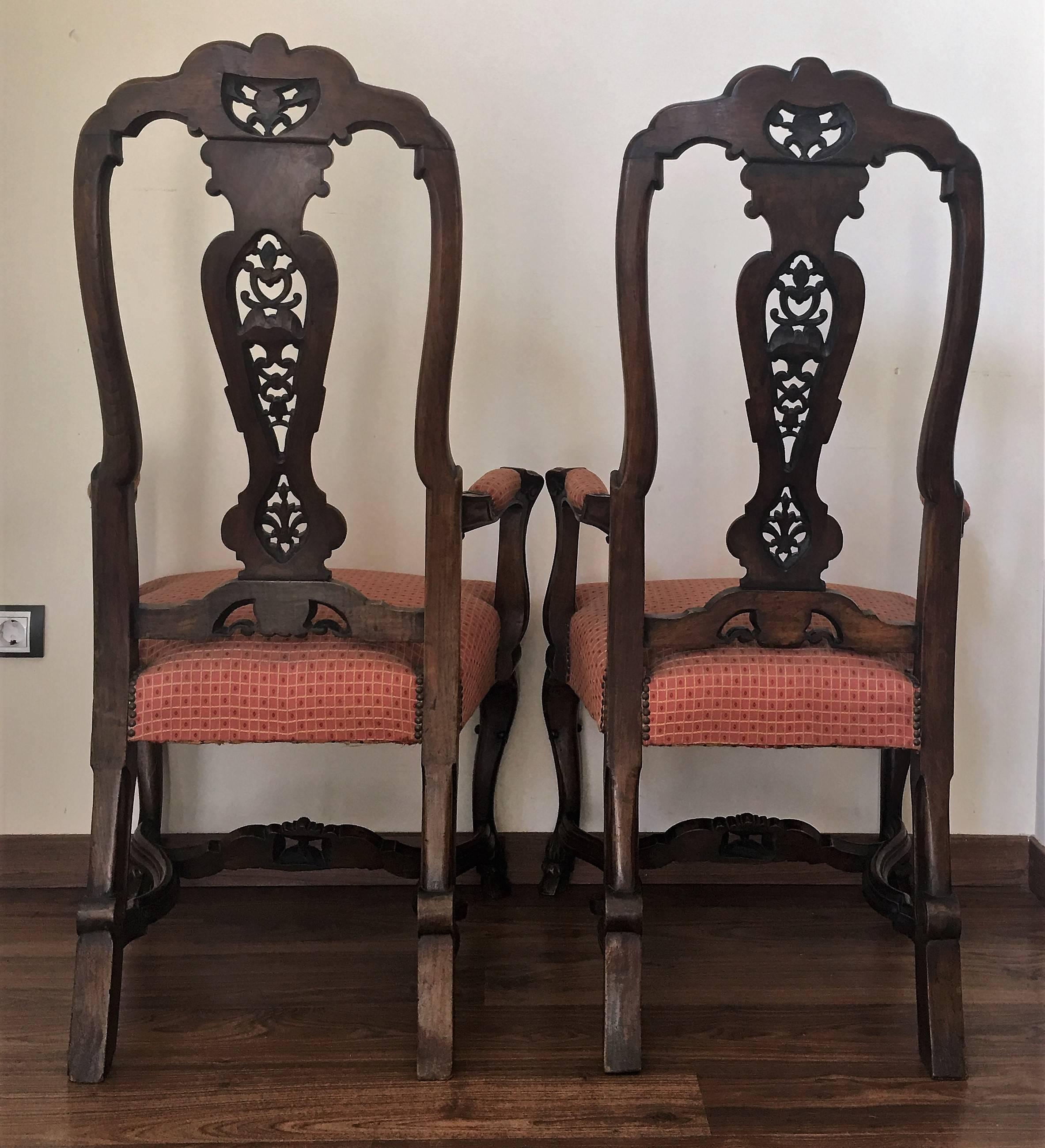 20th Century 1940s Burl Walnut Queen Anne Style Pair of Armchairs For Sale