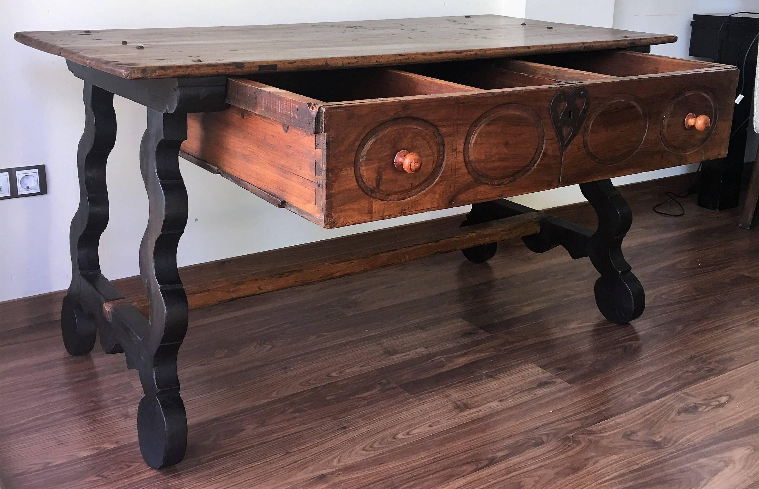 spanish style desk