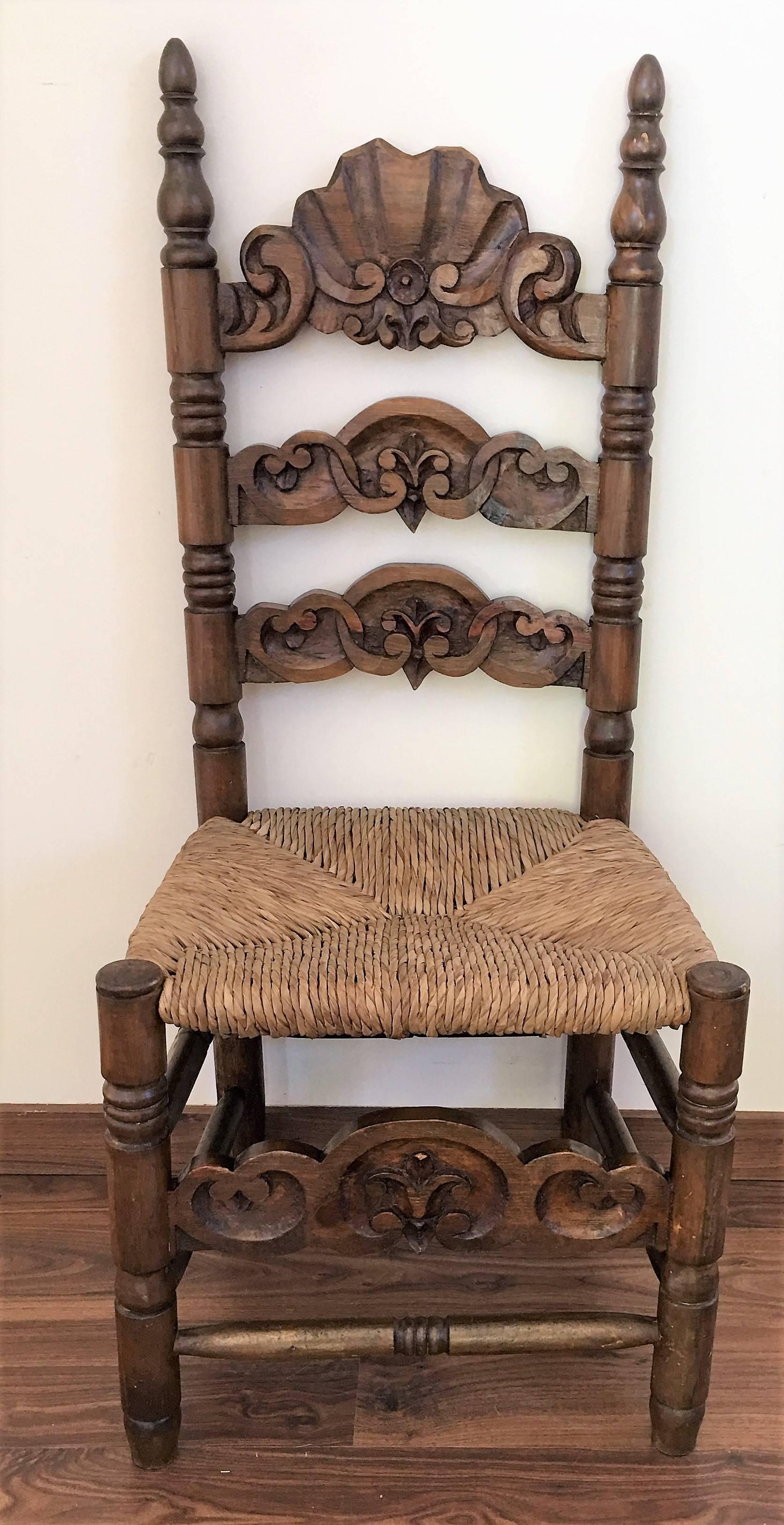 Cane Set of Six Chairs, Turned and Carved Wood, with Straw Seat of the 20th Century