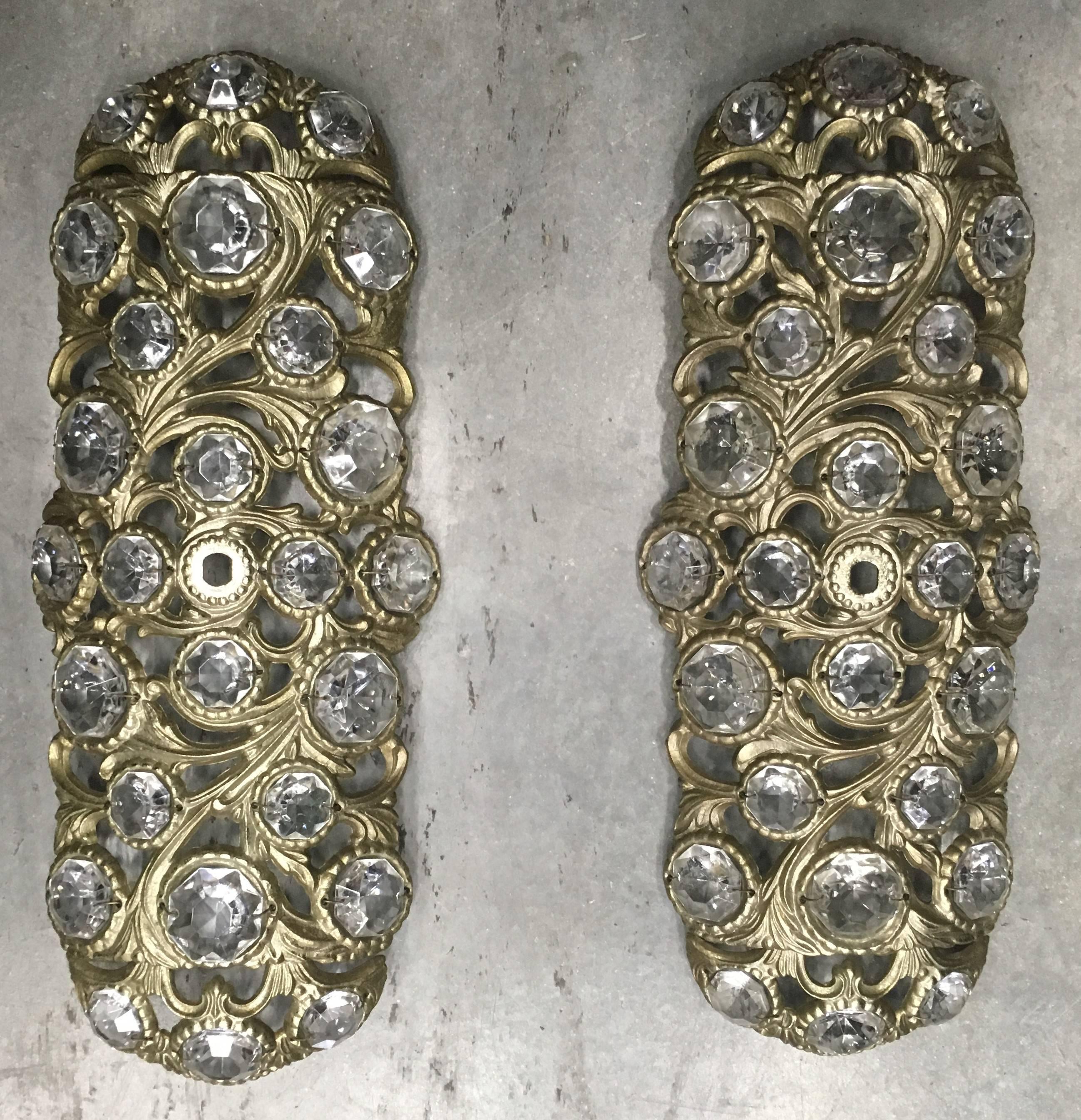 Pair of 1970s Italian bronze sconces embellished with crystals. It needs wiring.
