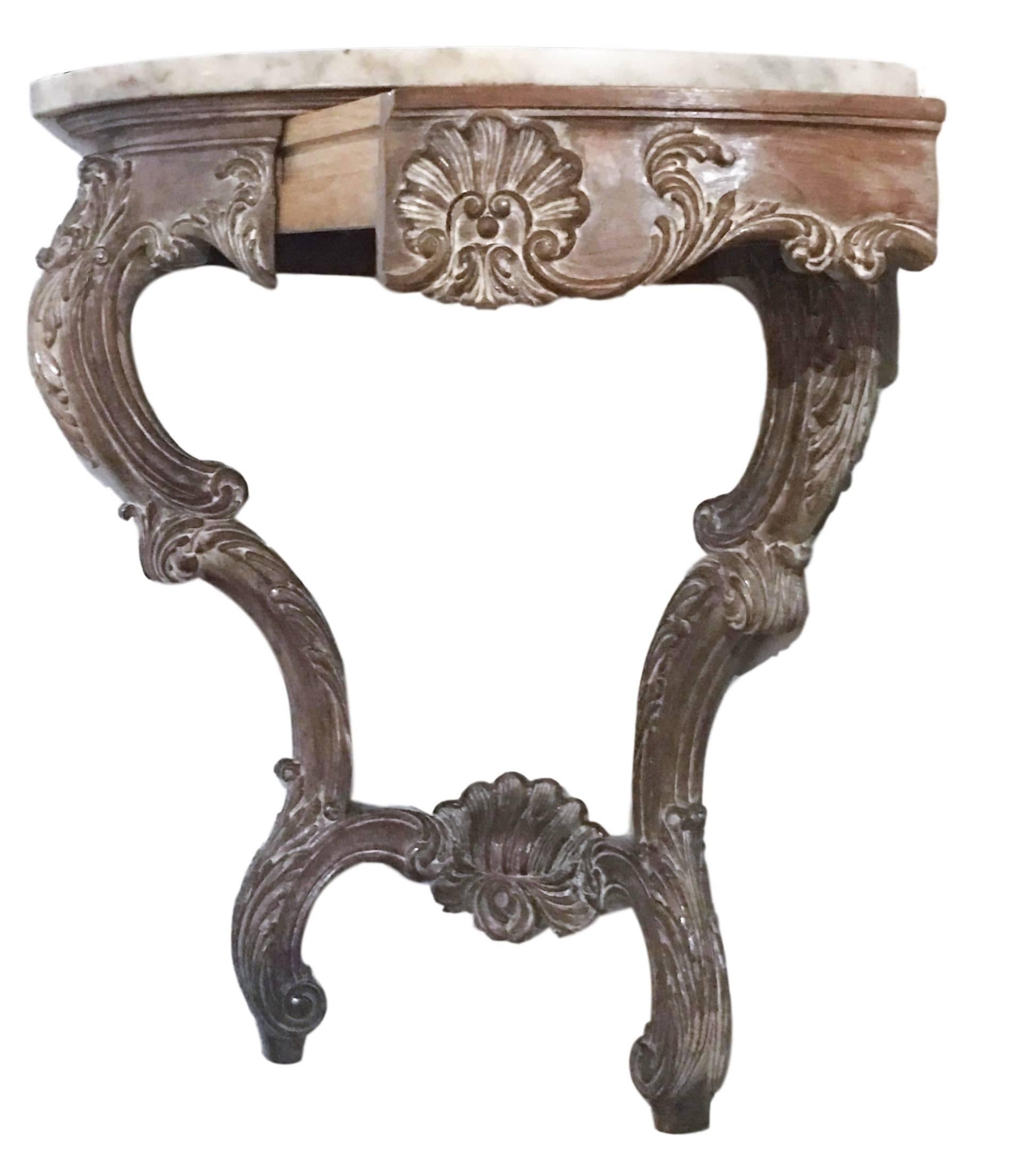 Early 20th Century Rococo French Hand-Carved Pair of Corner Consoles with Drawer In Good Condition For Sale In Miami, FL
