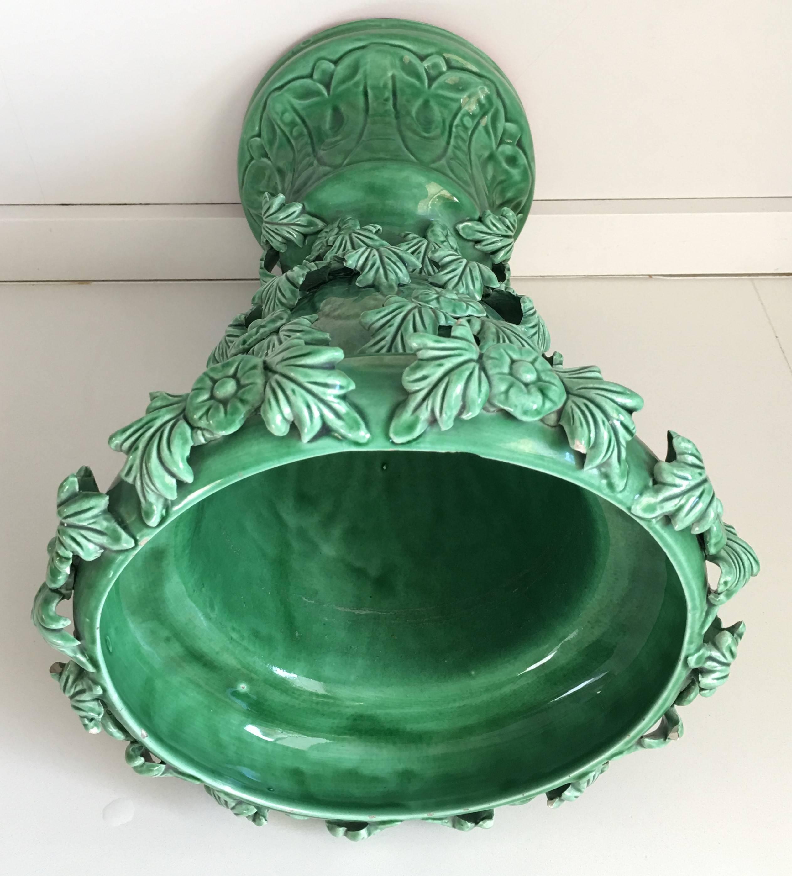 Français Jardinière ou vase en céramique Art nouveau français vers 1910 en vente