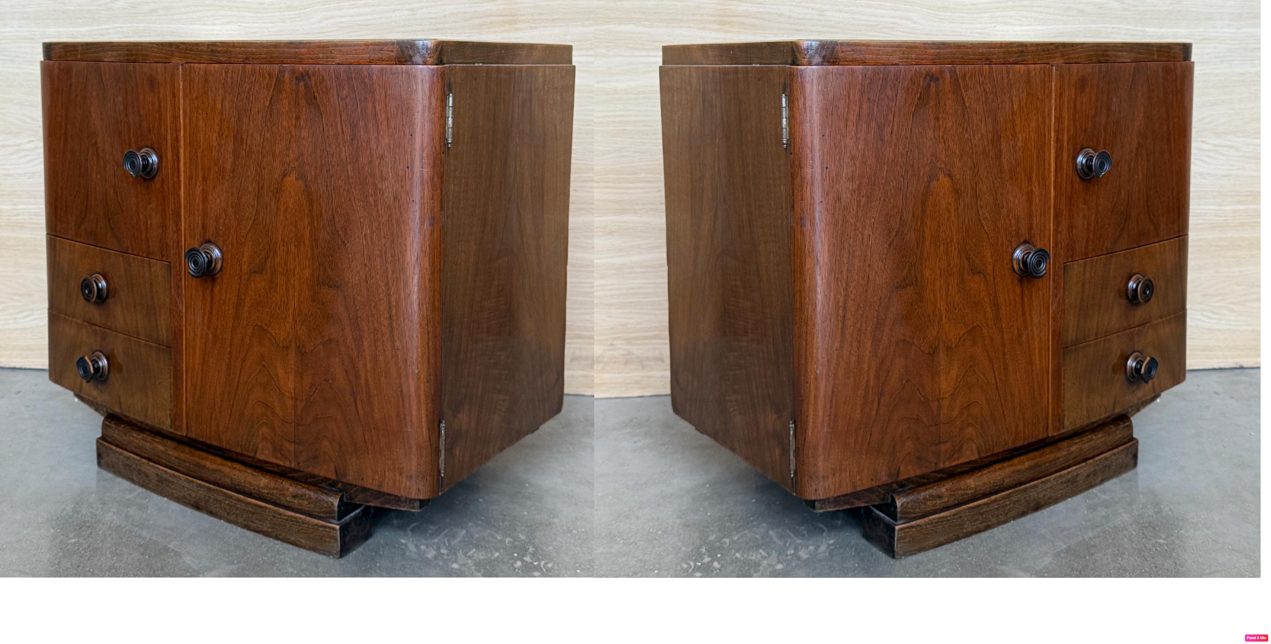 Art Deco Vintage Noyer Espagnol  Tables de nuit 1930 , Signé en vente