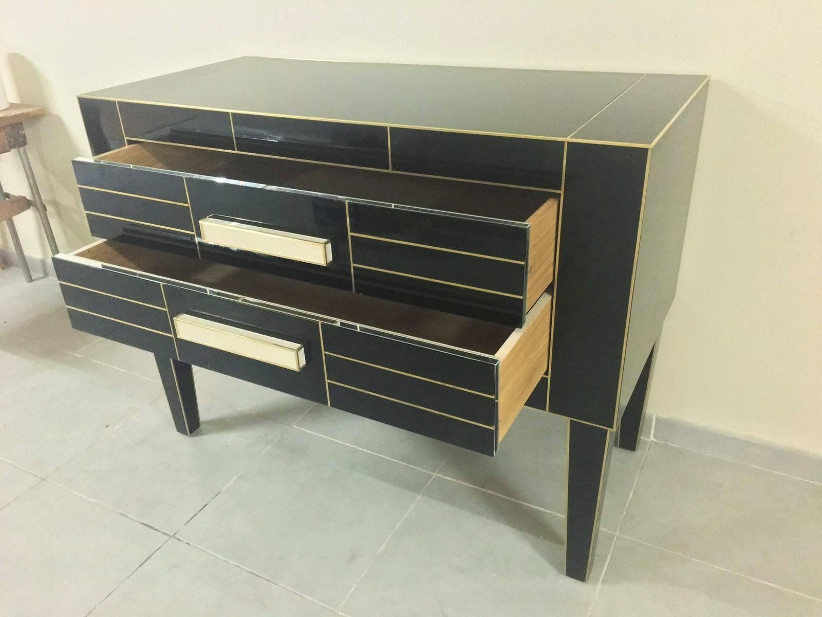 Contemporary Chest of Drawers in Black Mirror with Ivory Glass Handle