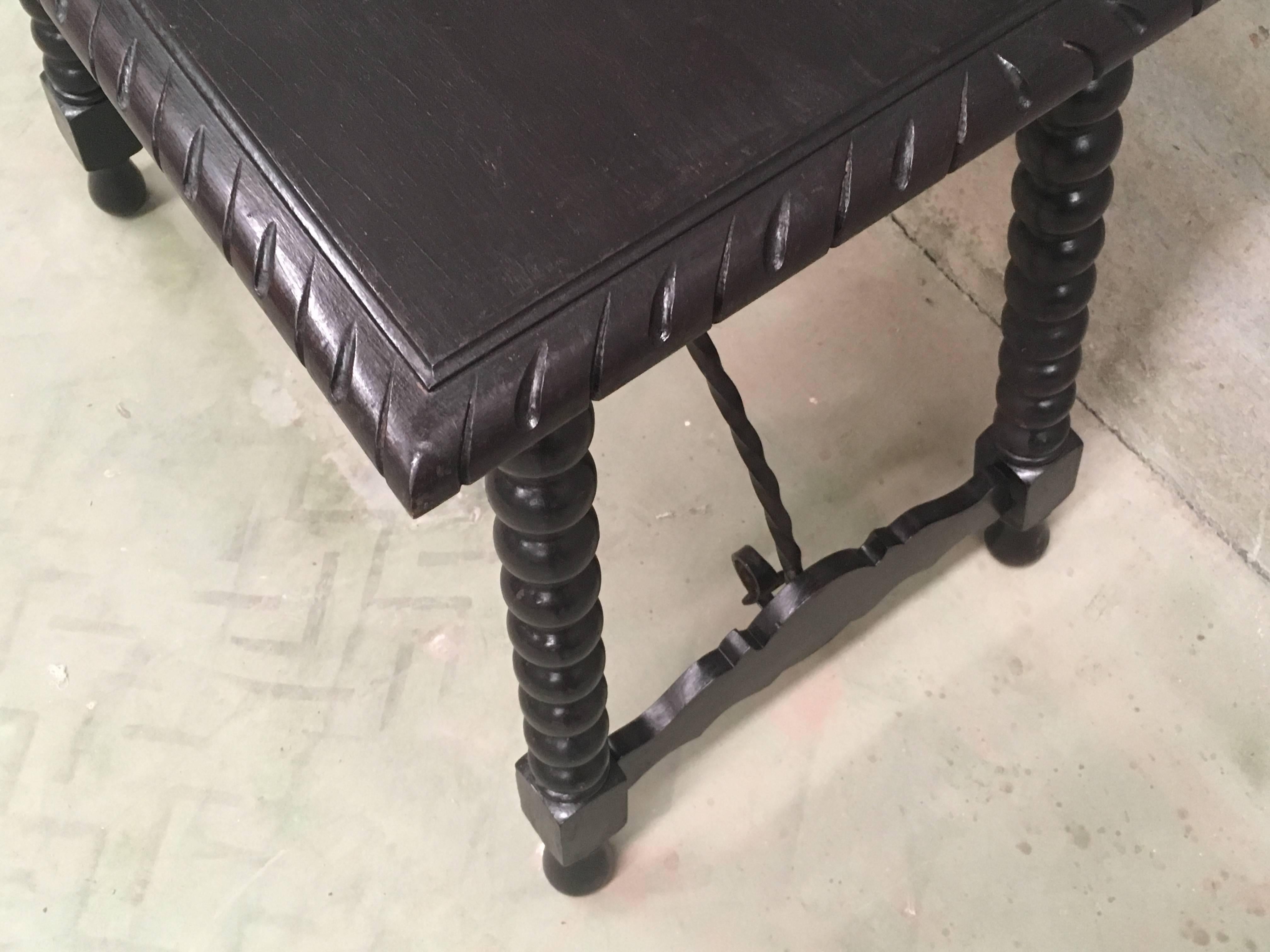 19th Spanish Baroque Side Table with Iron Stretcher and Carved Top in Walnut For Sale 4