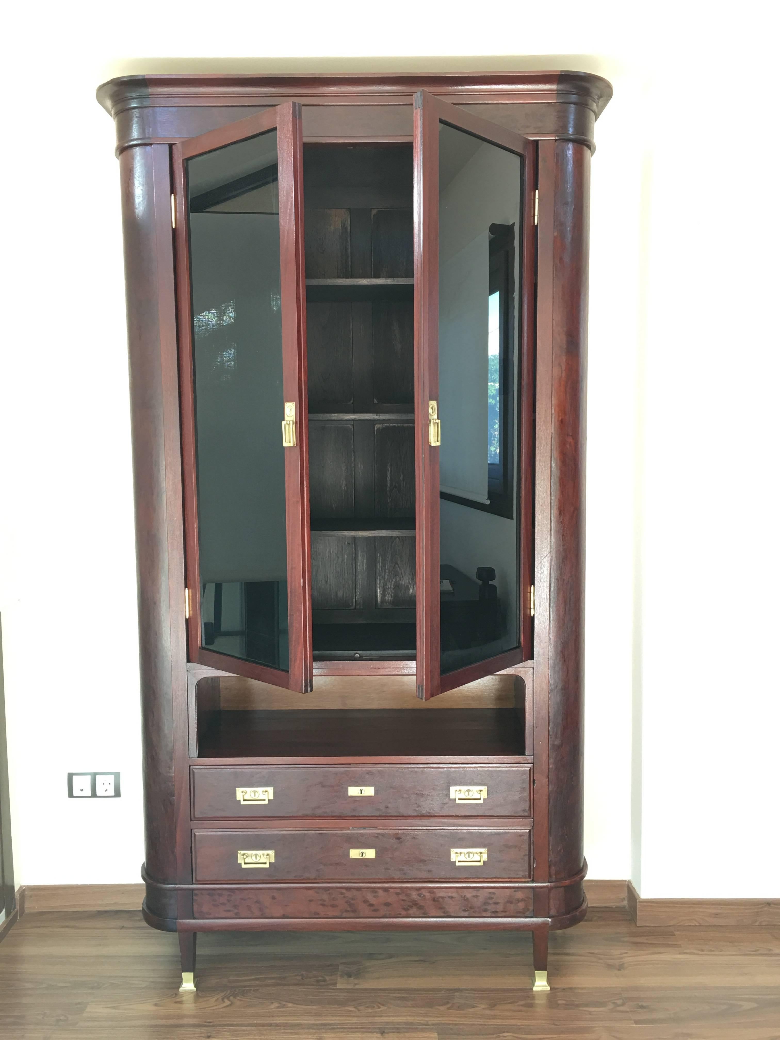 20th Mahogany Showcase Vitrine Art Deco with Two Drawers In Excellent Condition In Miami, FL