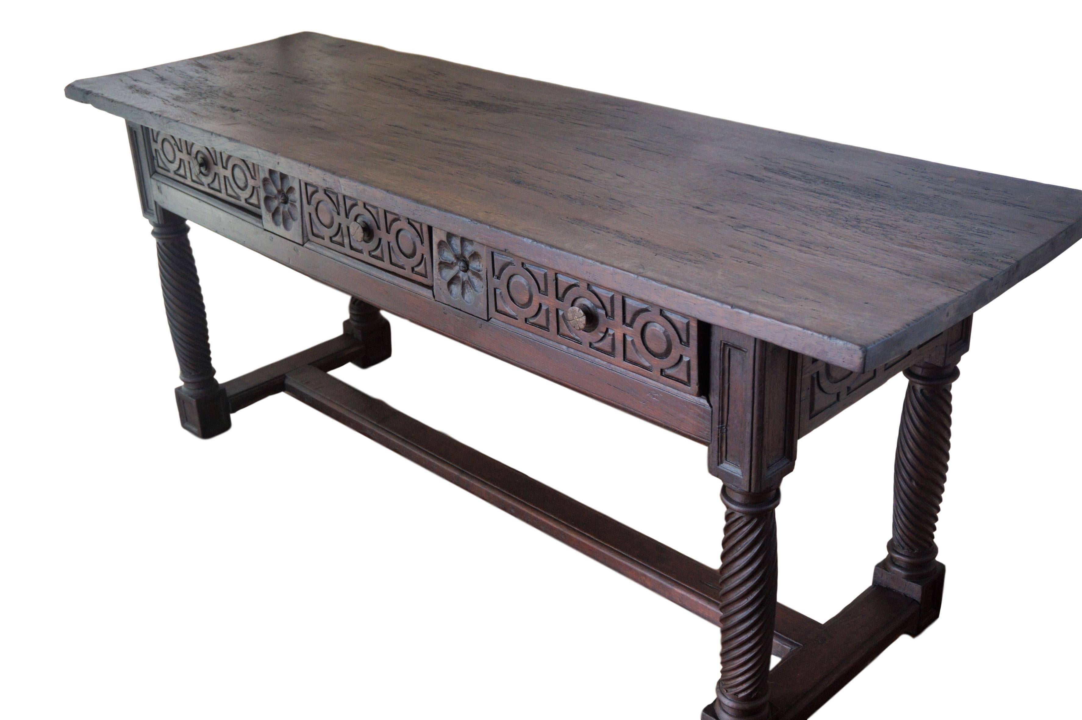 18th Century Large Spanish Baroque Carved Walnut Refectory Table In Excellent Condition In Miami, FL