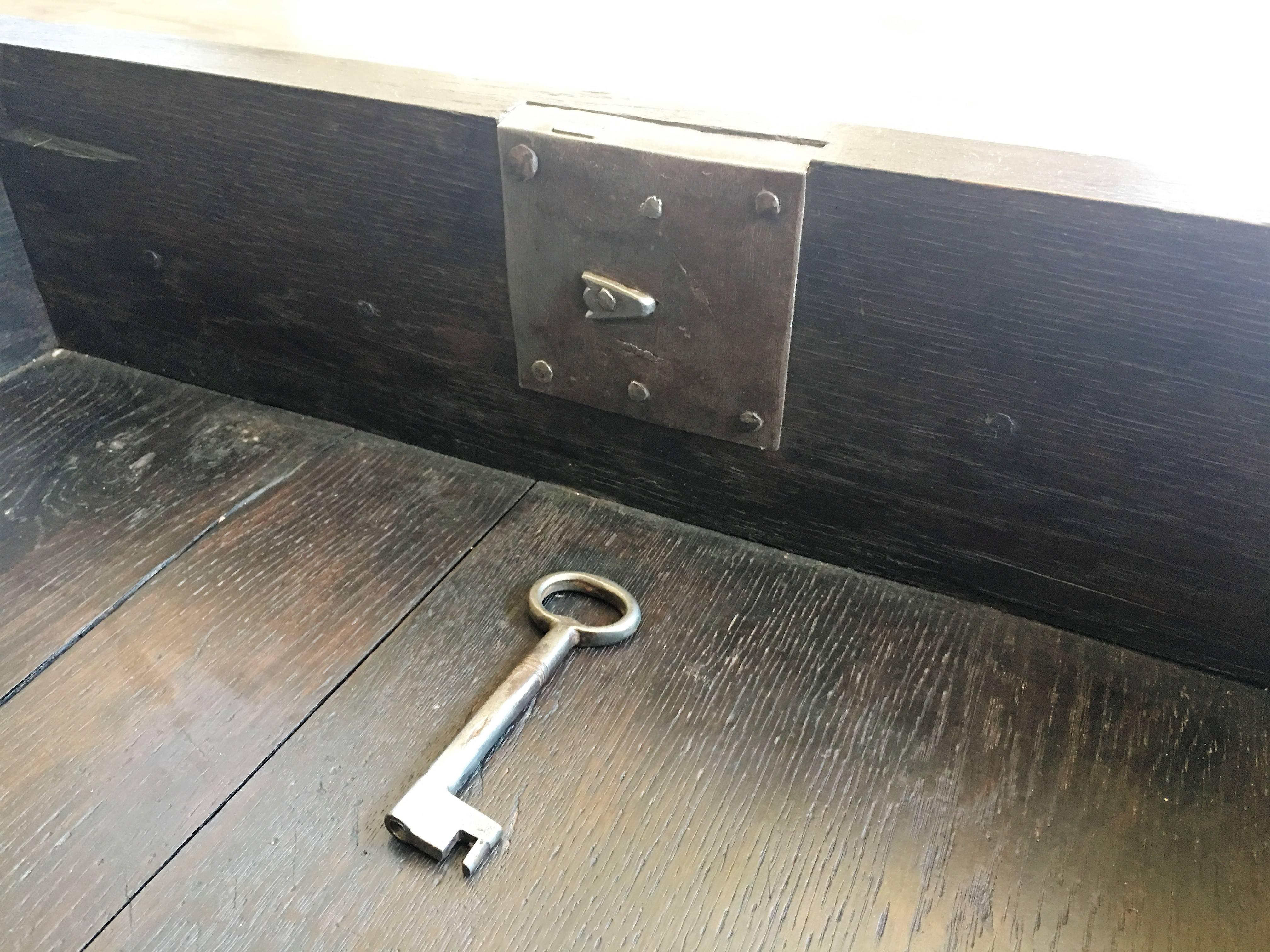 18th Century Spanish Renaissance Walnut Refectory Farm Table, Desk. Hall Table 4