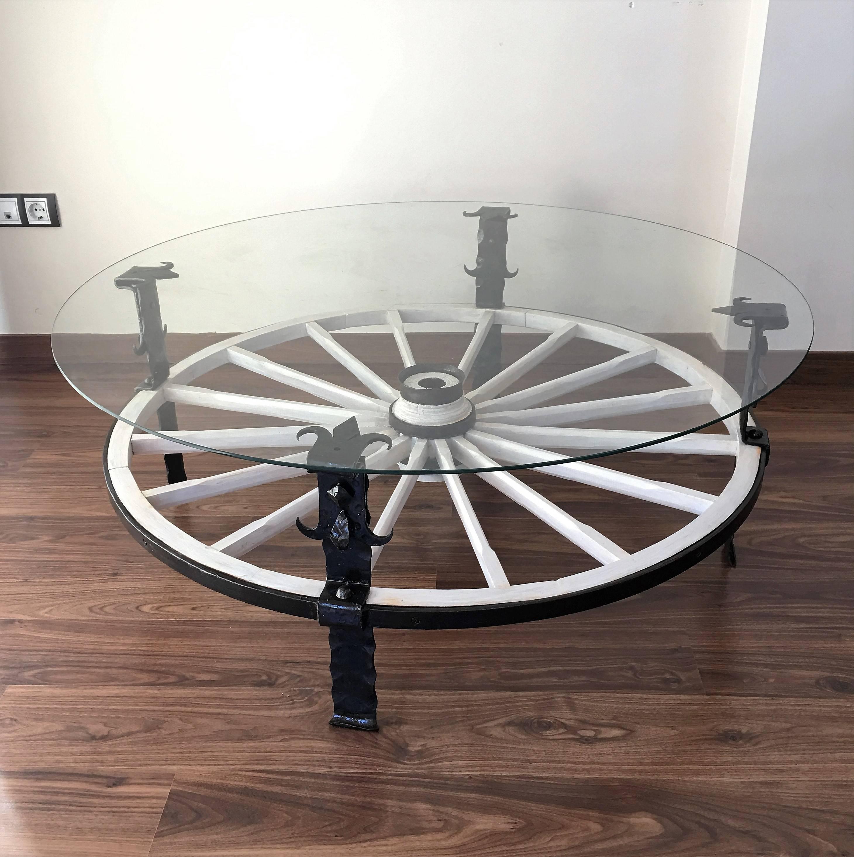 wagon wheel table with glass top