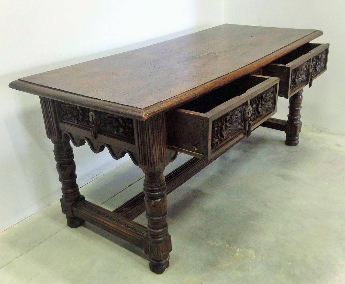 17th Century Spanish Baroque Carved Walnut, Refectory Console Table In Good Condition In Miami, FL