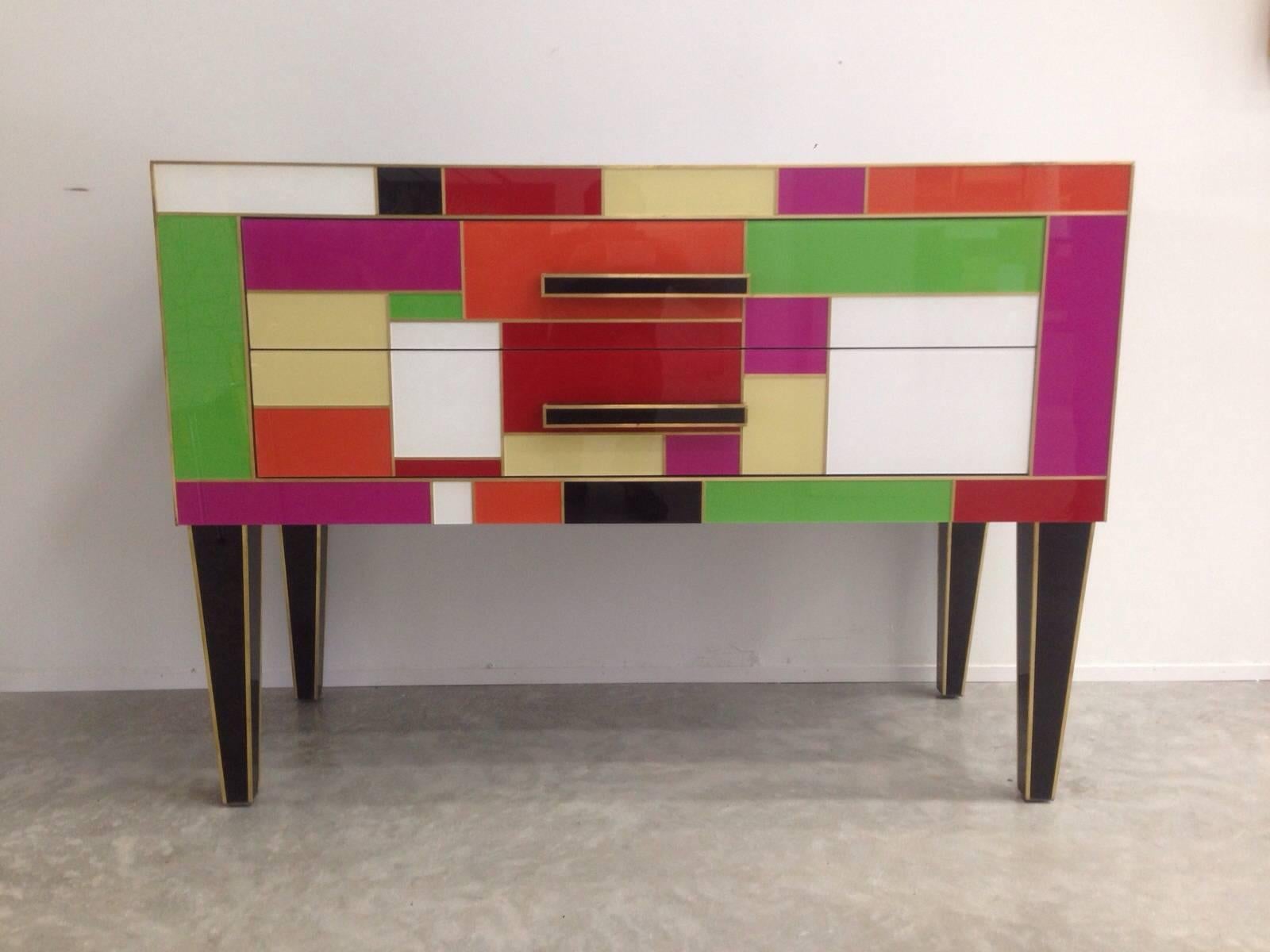 Modern Commode inMIrrored Glass. Chest of drawers Mirrored. Credenza