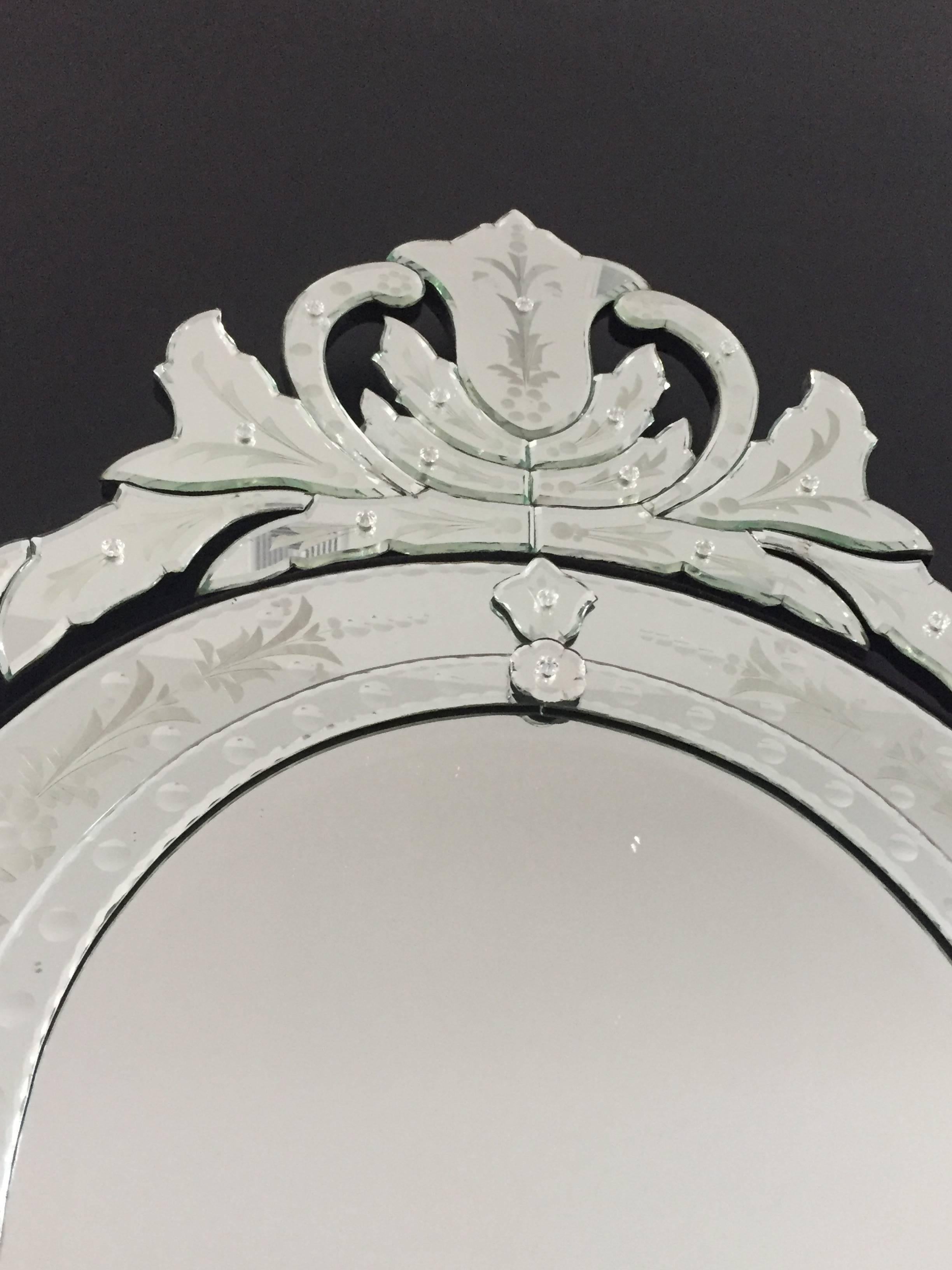 Baroque Revival Beautiful Venetian Mirror with crest