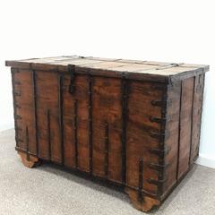 Rare 17th Century Oak Coffer / Trunk