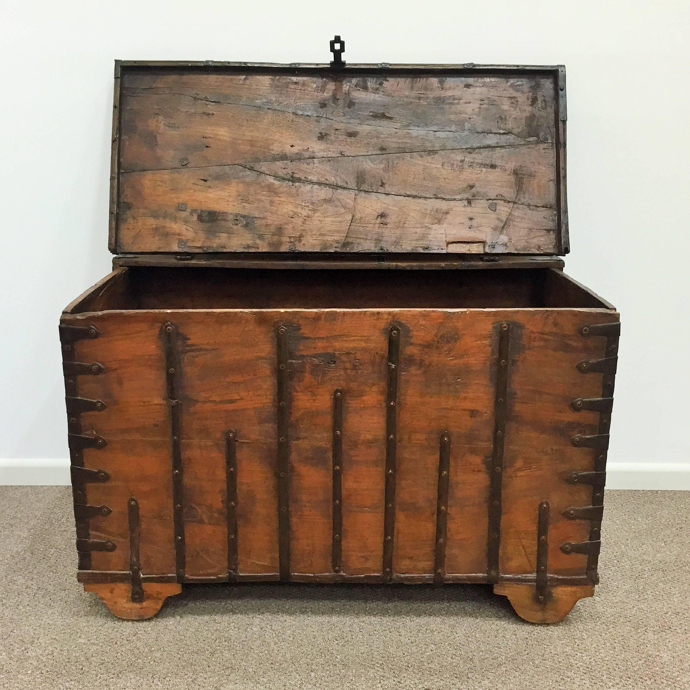 Baroque Rare 17th Century Oak Coffer / Trunk For Sale