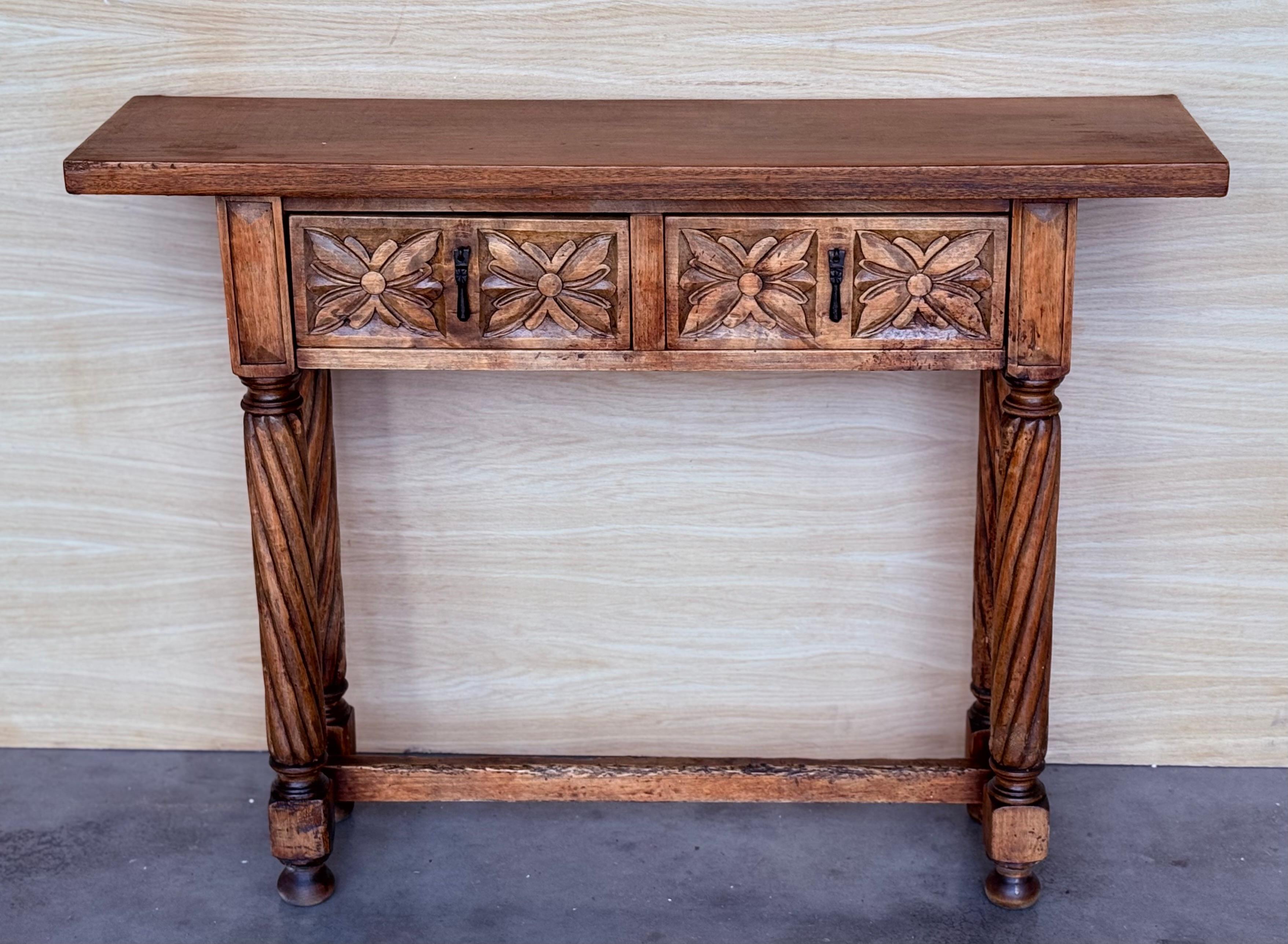 Early 20th Century Catalan Spanish Carved Walnut Console Table with Two Drawers and Solomonic Legs