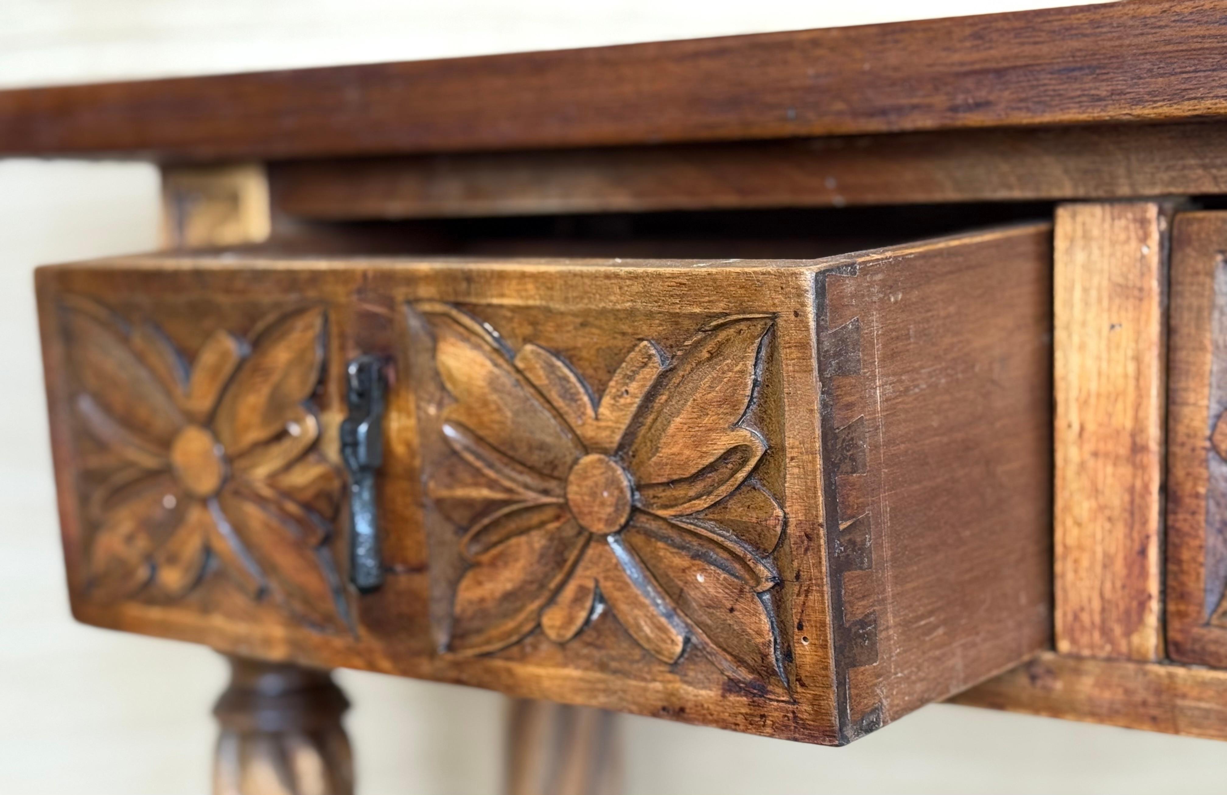 Early 20th Narrow Catalan Spanish Carved Walnut Console Table with Two Drawers For Sale 1