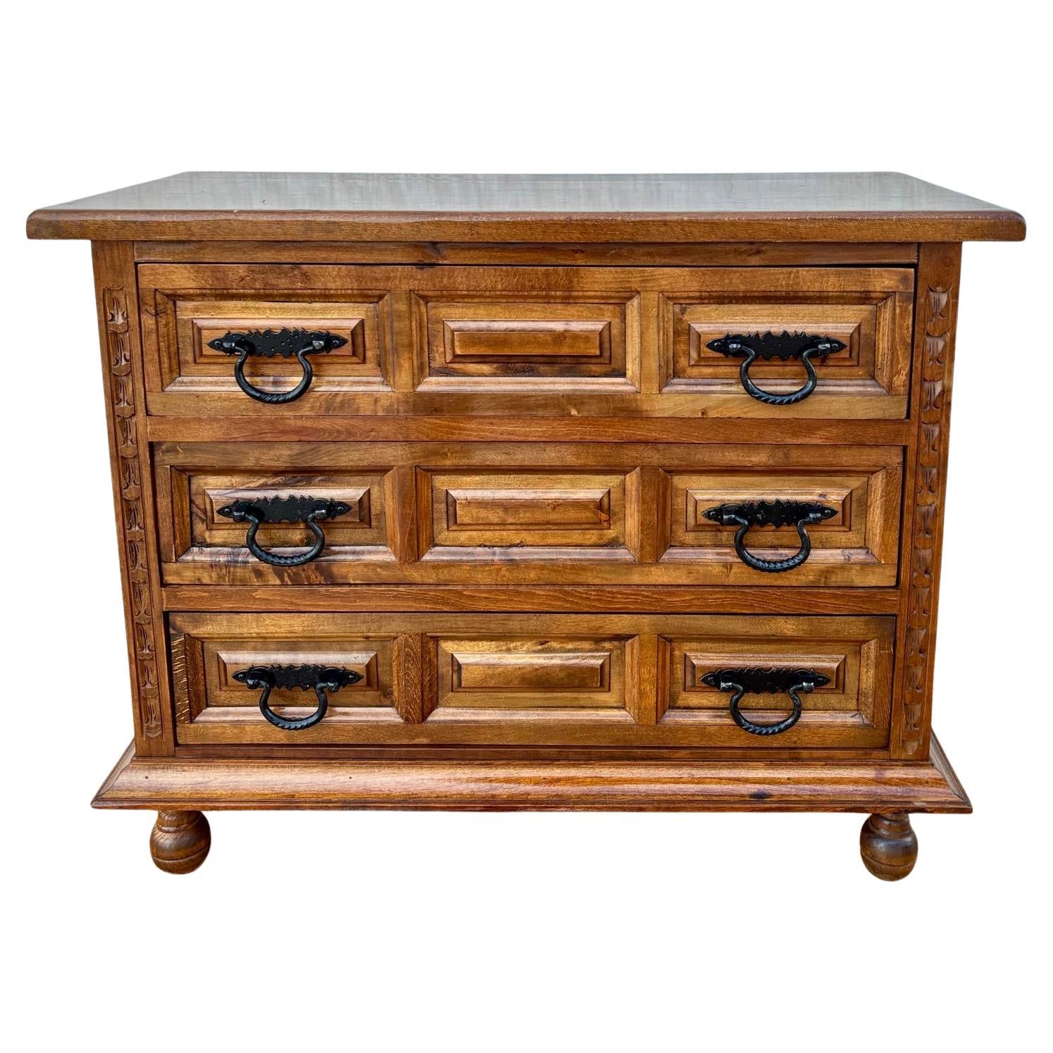 Vintage Chest of Drawers in Walnut, 1940s