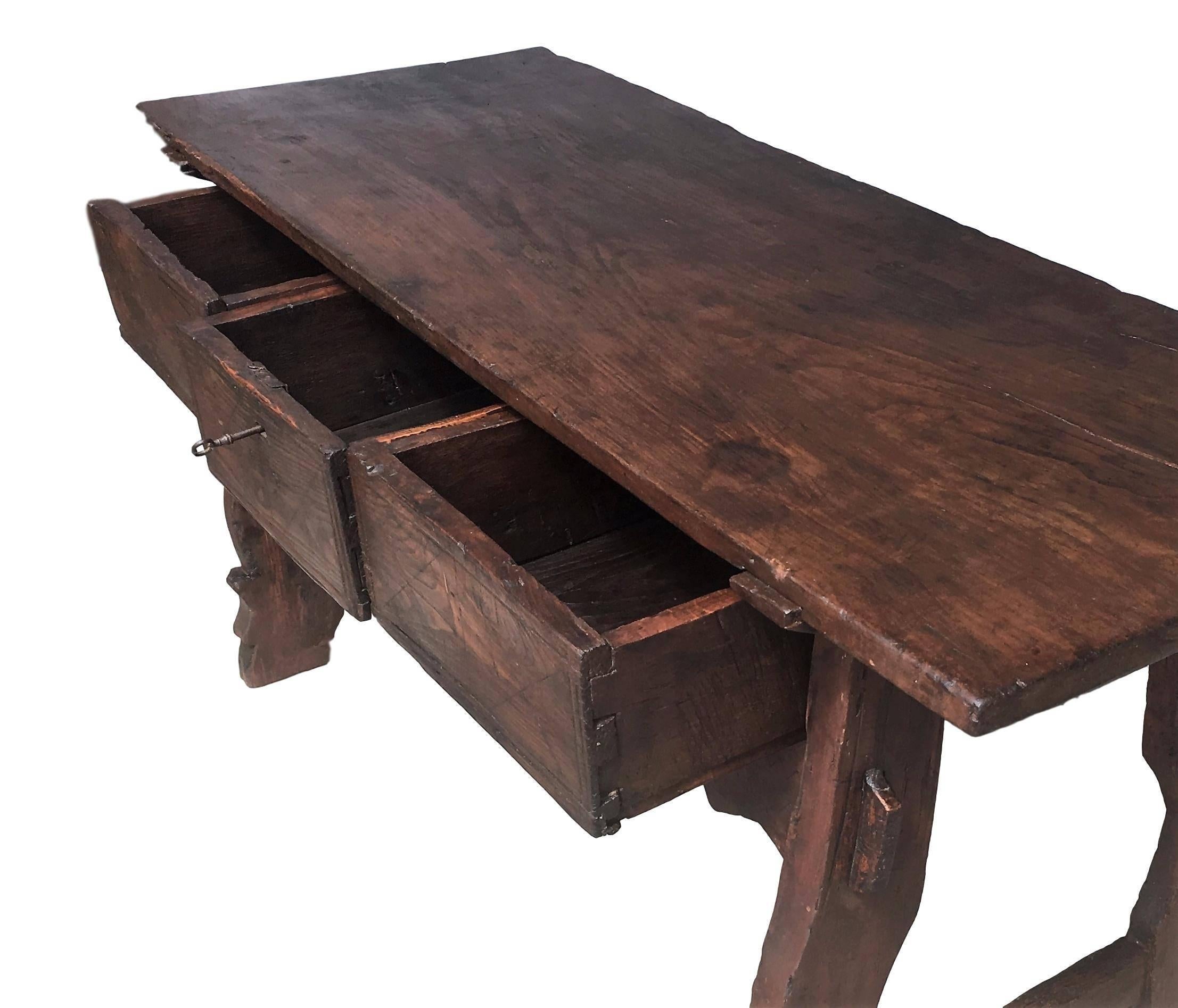 18th Spanish Refectory Table with Three Drawers In Good Condition In Miami, FL