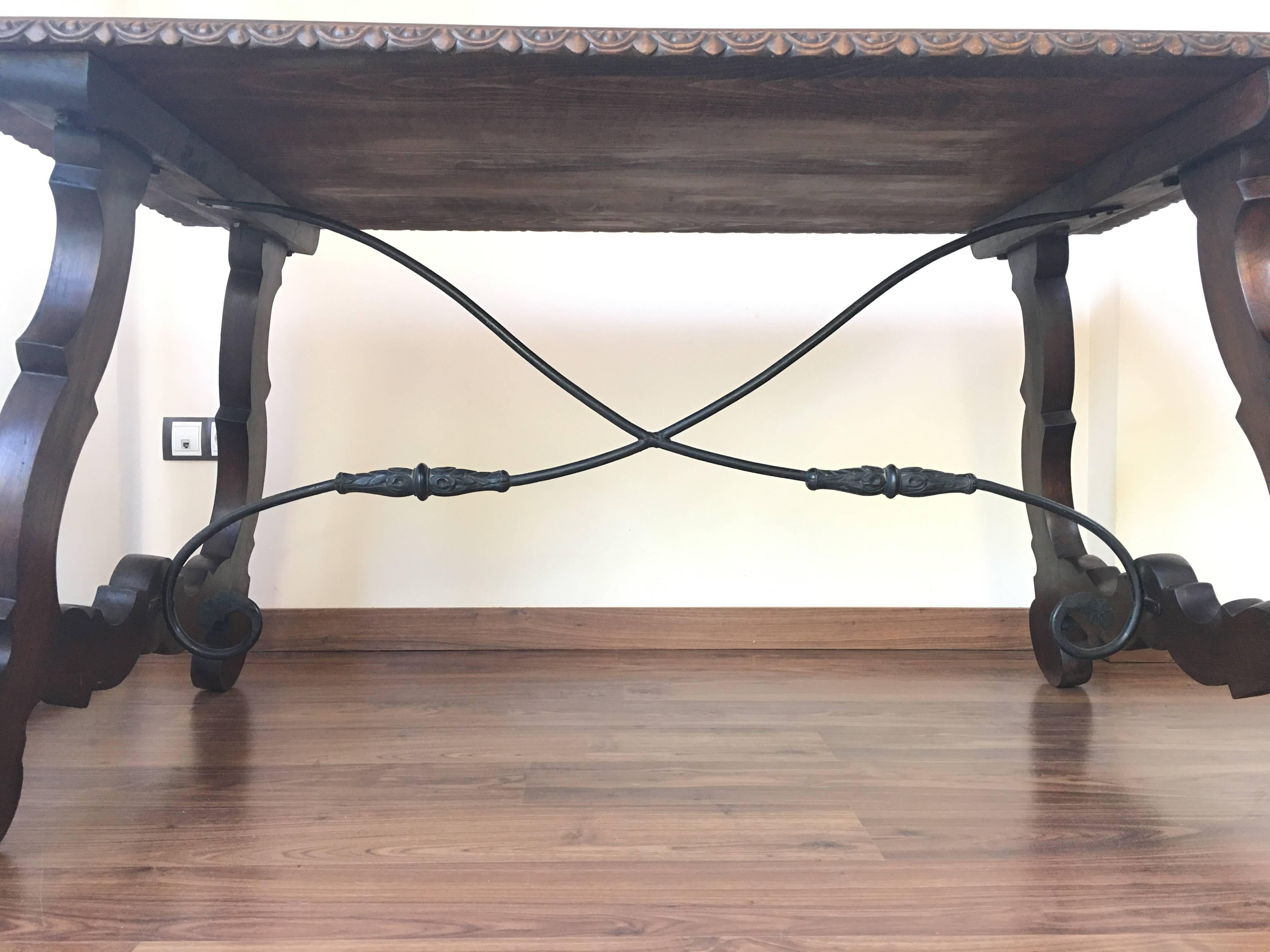 Spanish 19th Century Trestle Farm Table with Lyre Legs and Iron Stretcher
