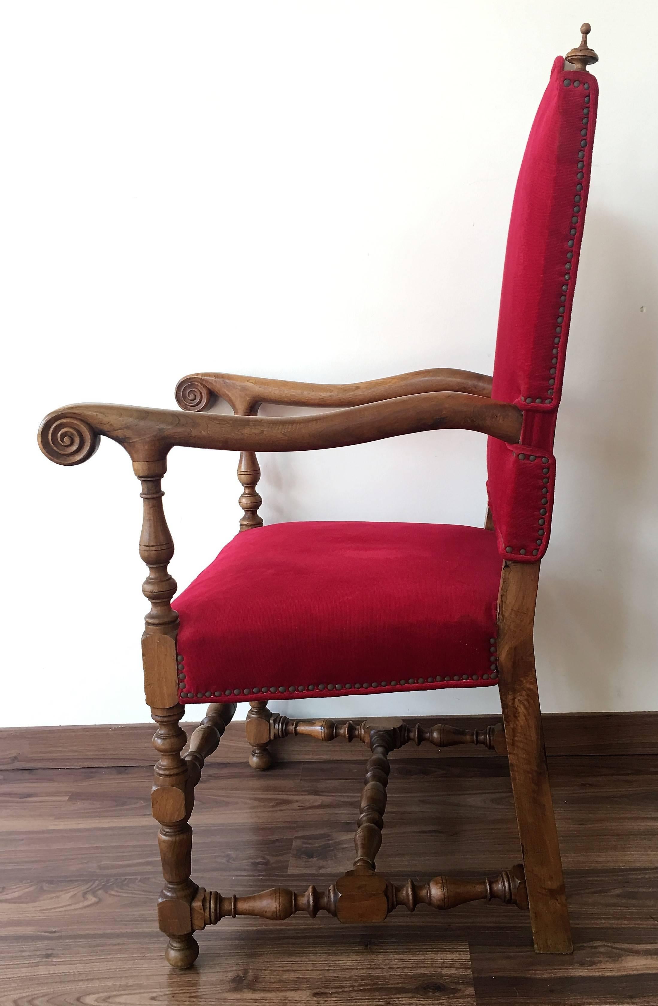 19th Century Louis XIII Style Fauteuils Throne Armchair in Red Velvet In Excellent Condition For Sale In Miami, FL