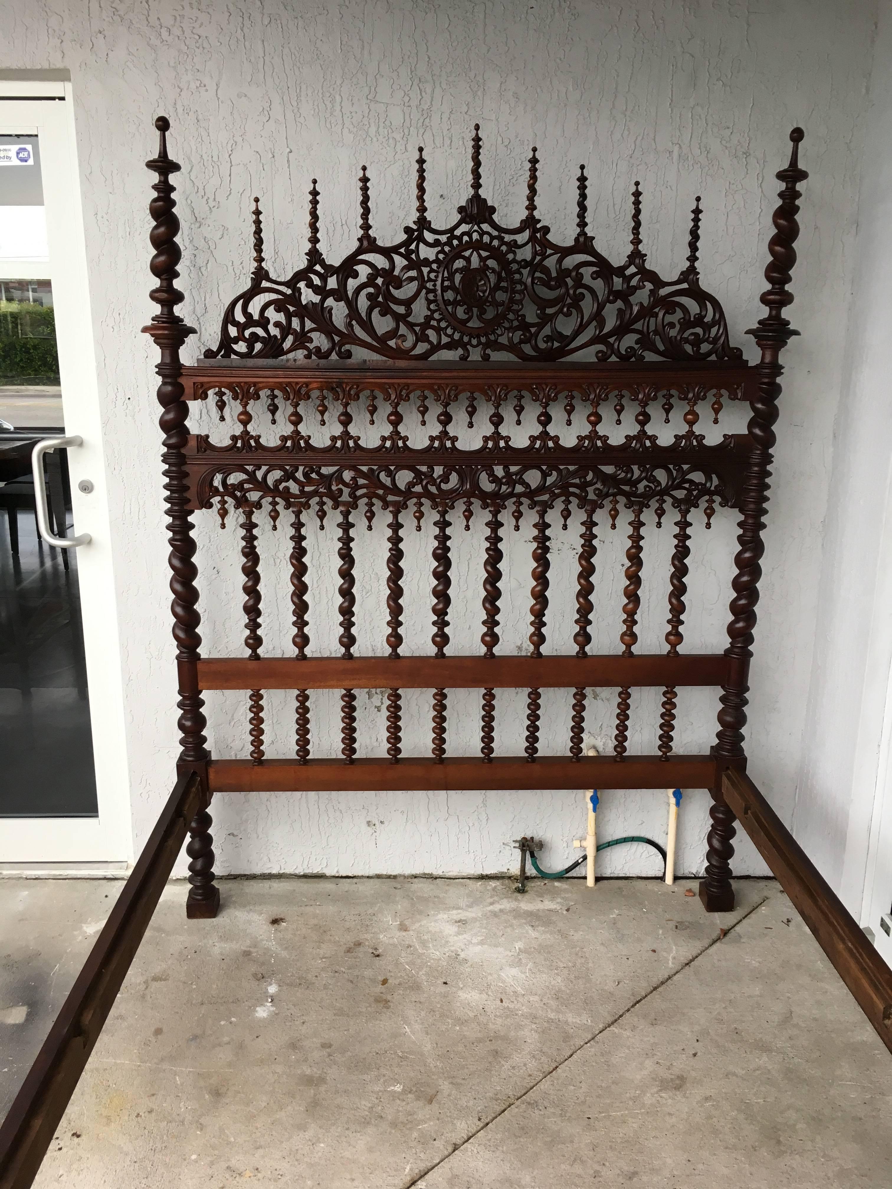 Portuguese 18th Century Baroque Full Bed, Original Lisbon Bed