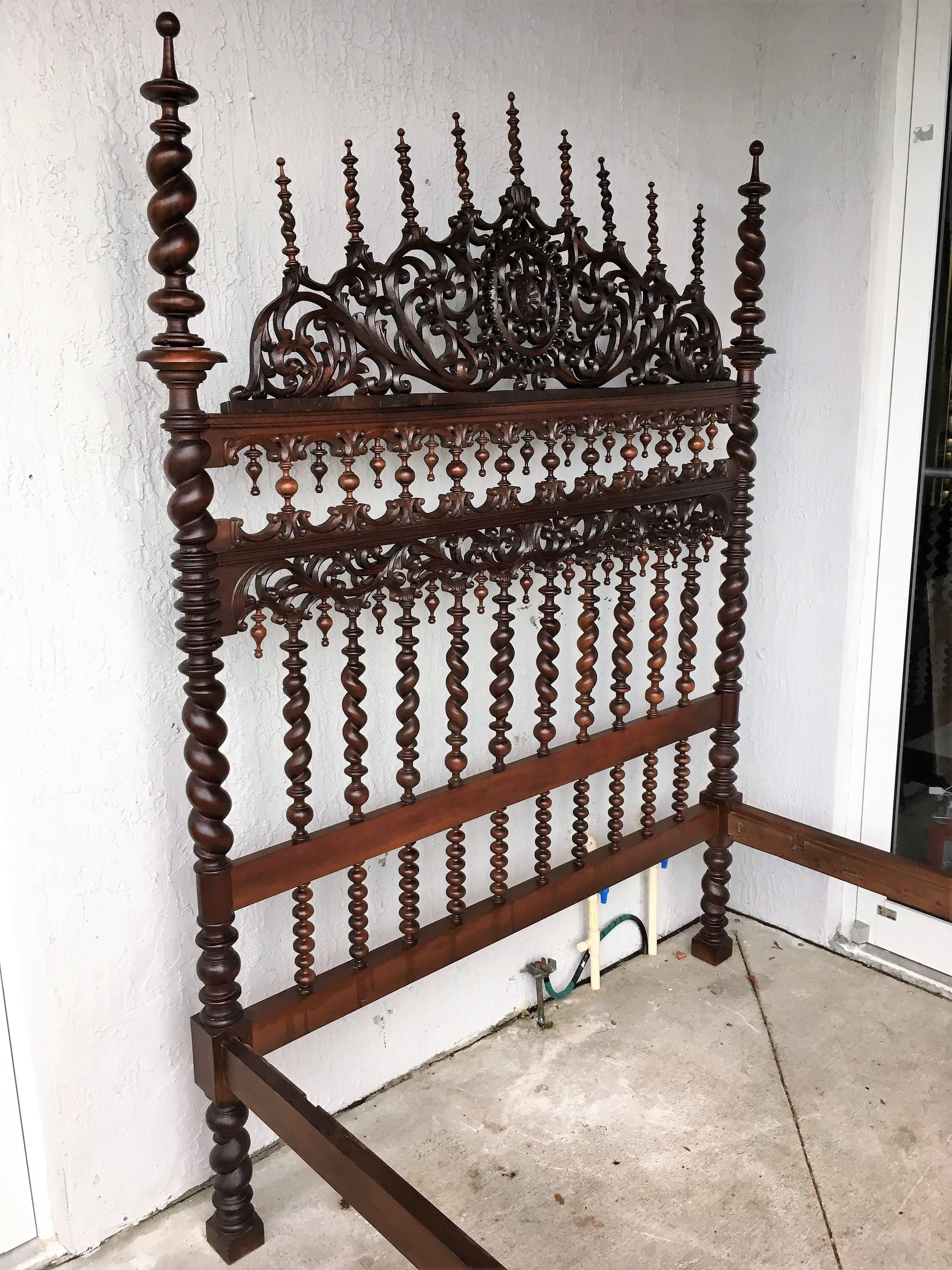 18th Century Baroque Full Bed, Original Lisbon Bed 4