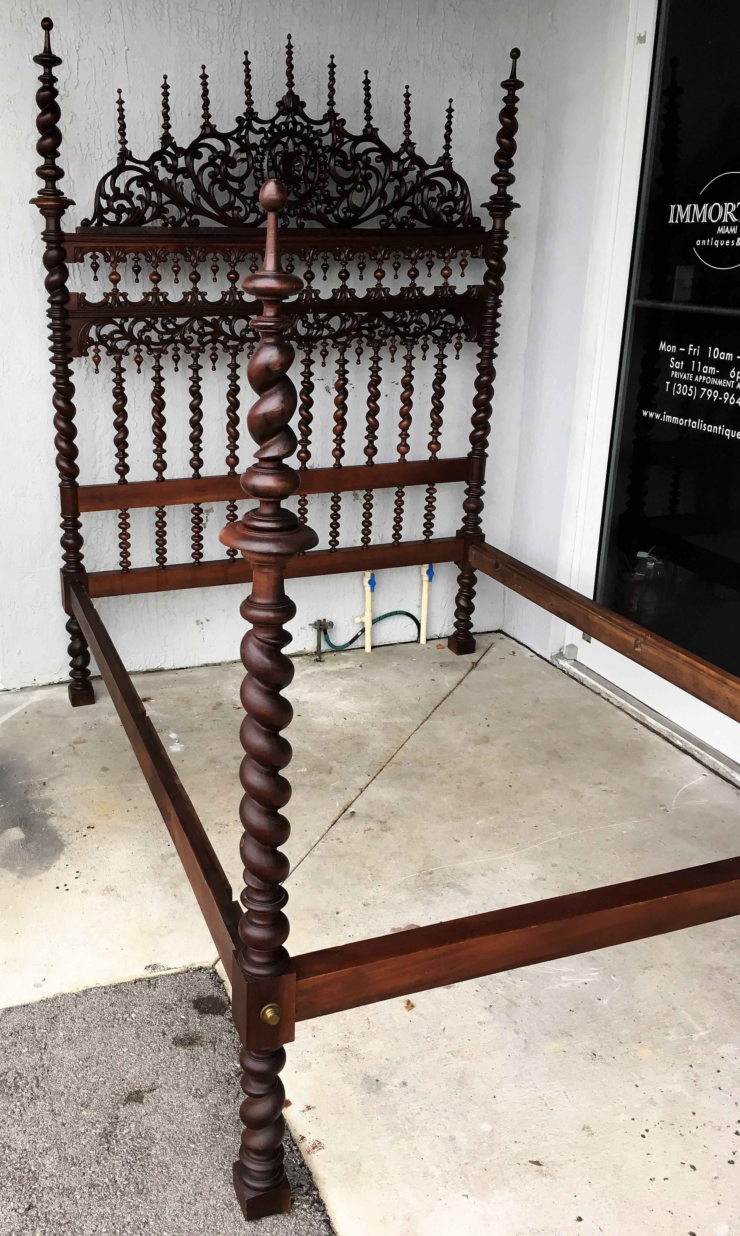 18th Century Baroque Full Bed, Original Lisbon Bed 5