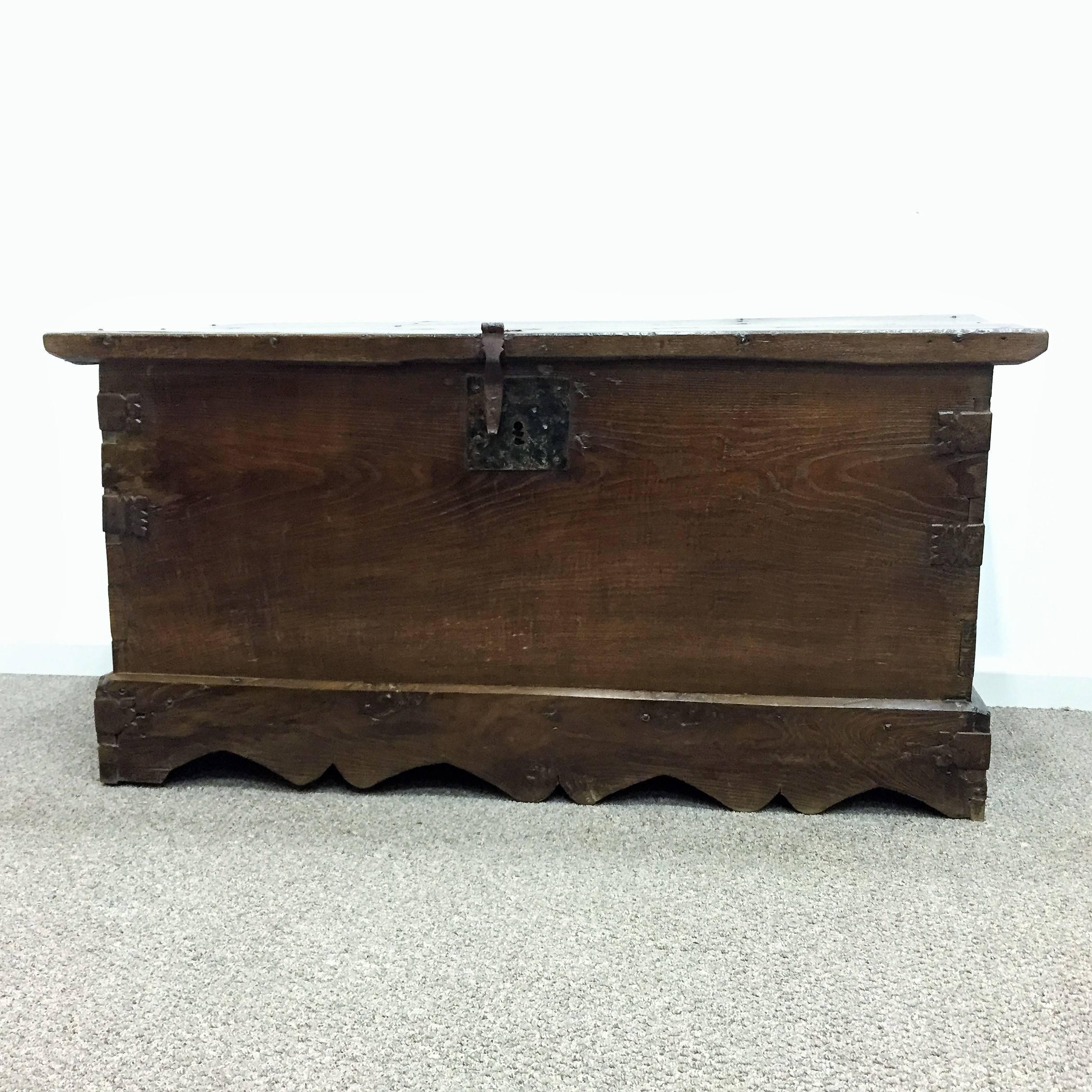 A Spanish 19th century wood coffer.

    