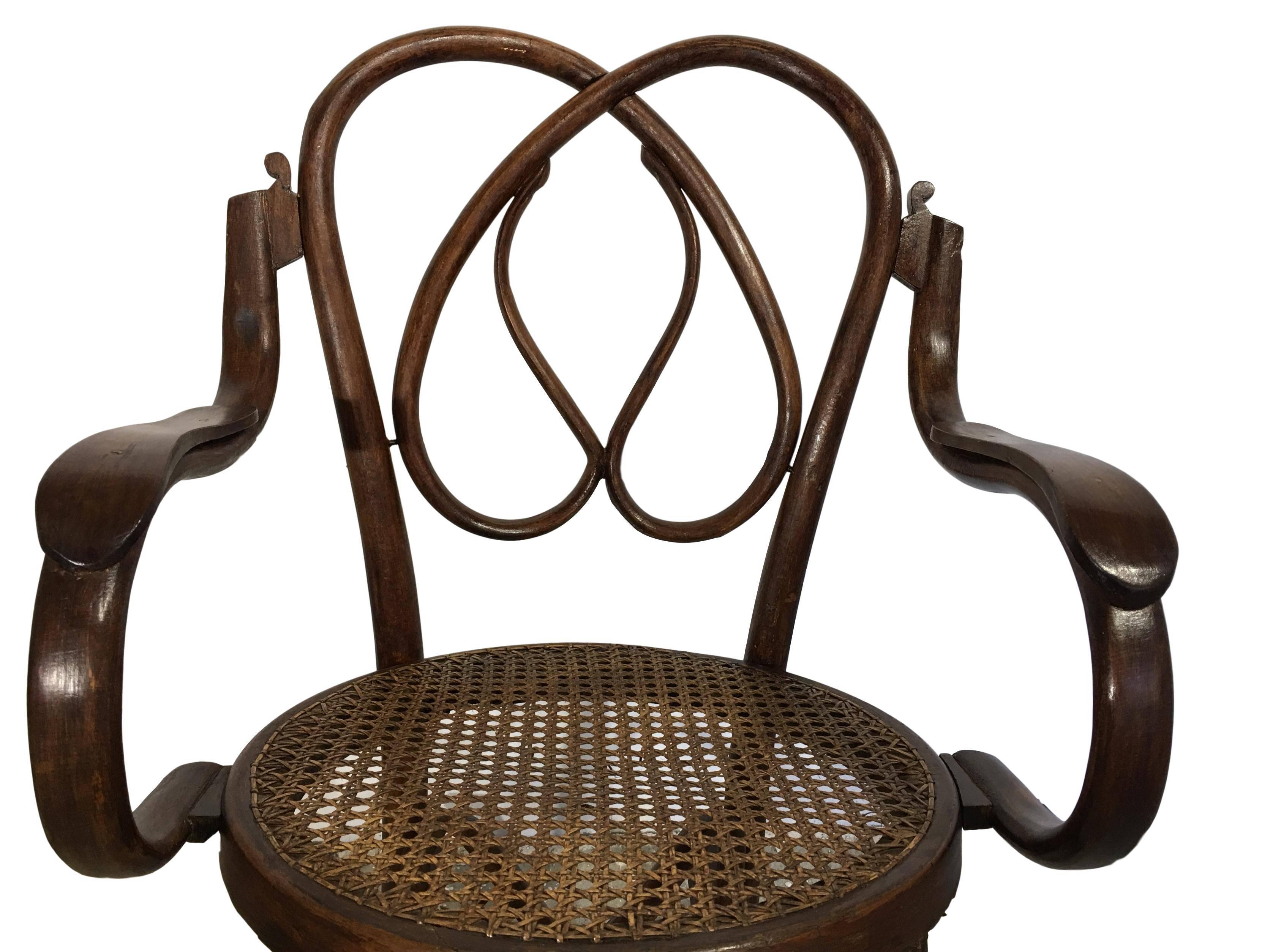 European 19th Century Pair of Bentwood Rocking Chairs in Style of Jacob & Josef For Sale