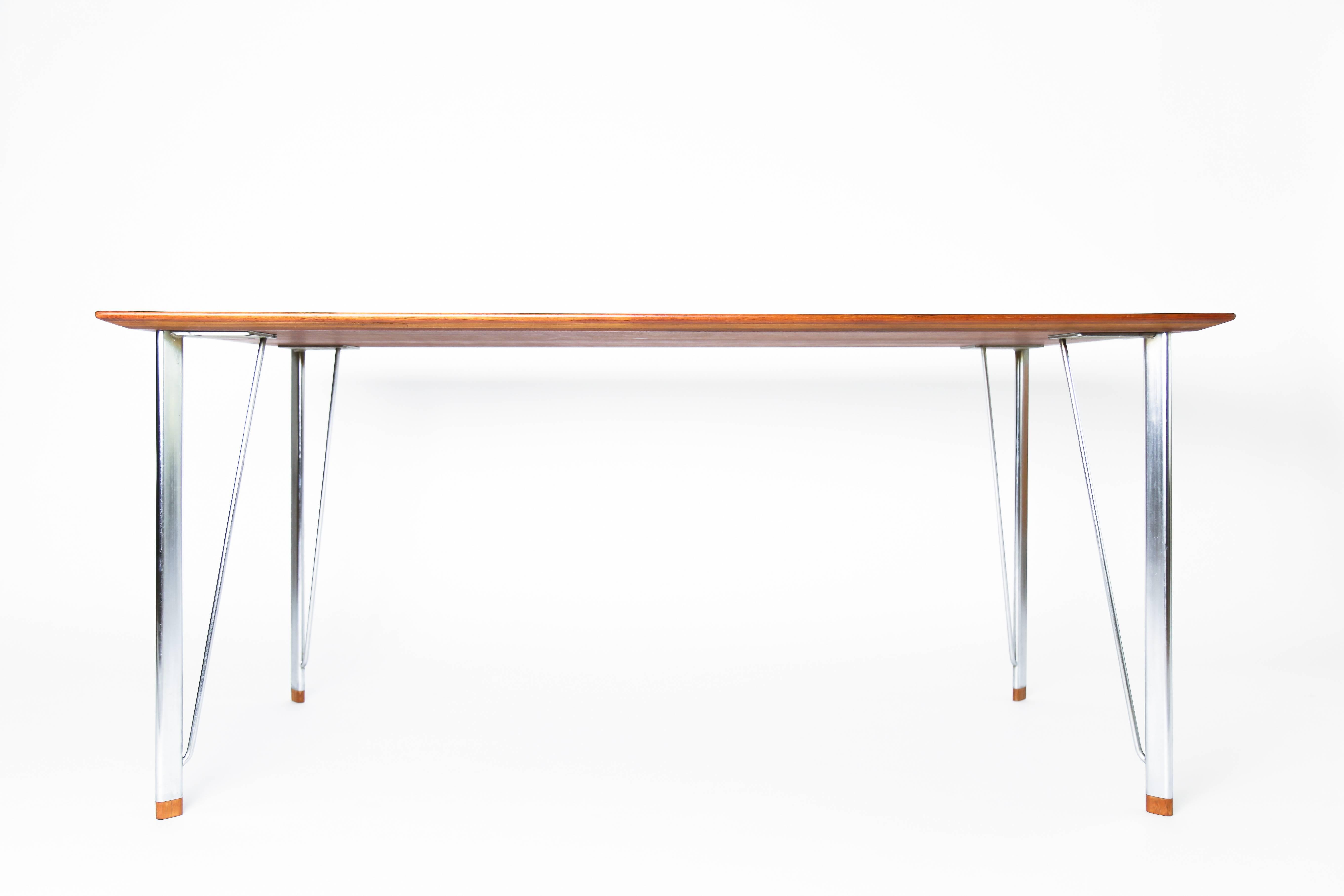 Mid-20th Century Table by Arne Jacobsen, 1960 For Sale