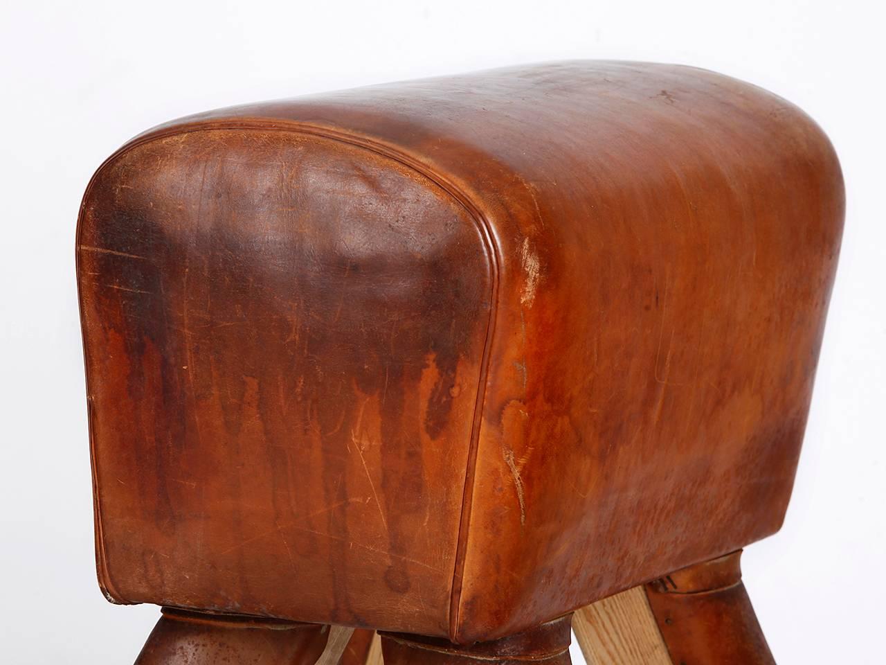 Fer Horse Vaulting Horse des années 1930 en vente