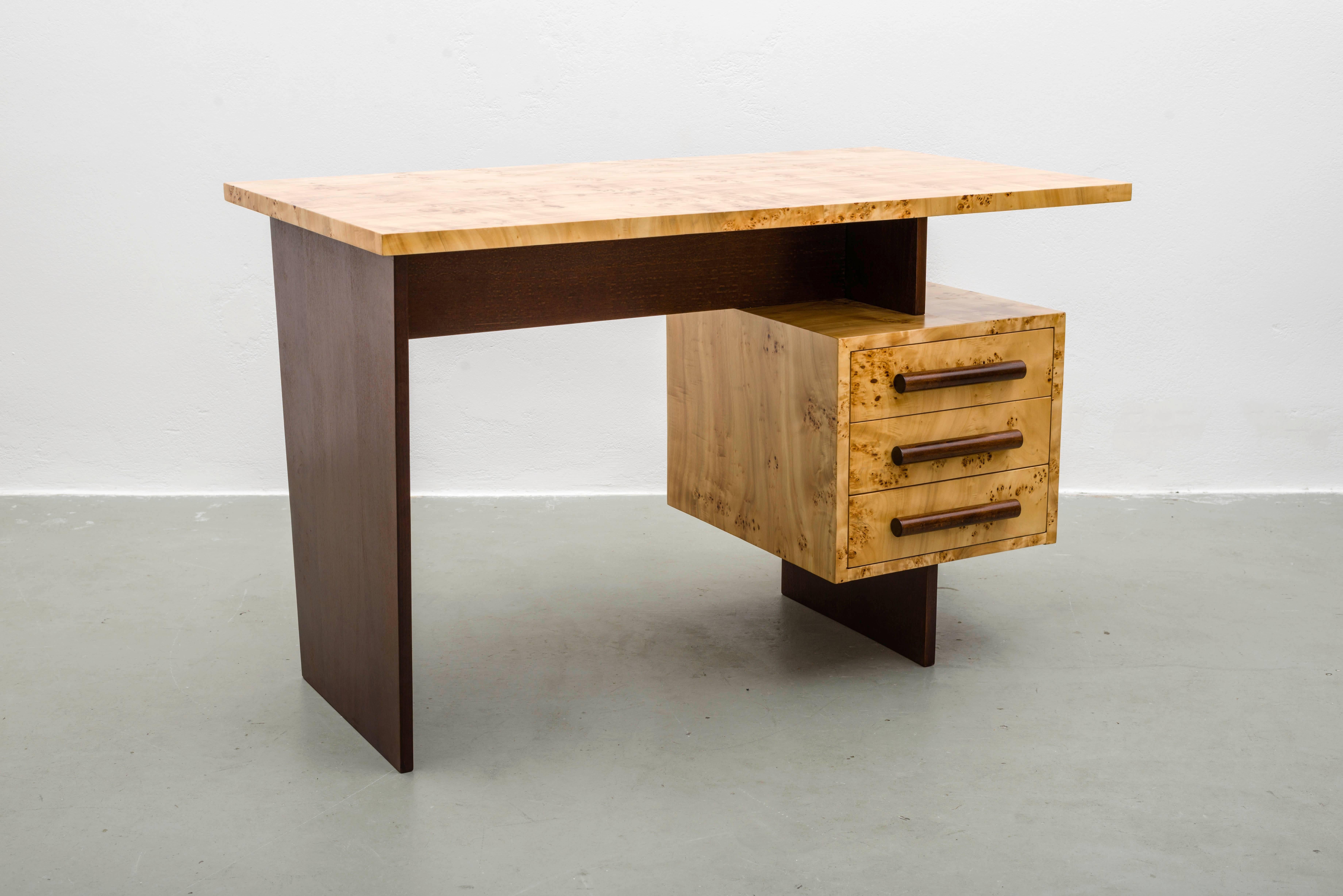 Mid-Century Modern Mid-Century Freestanding Desk in Veneered Birch, 1950s