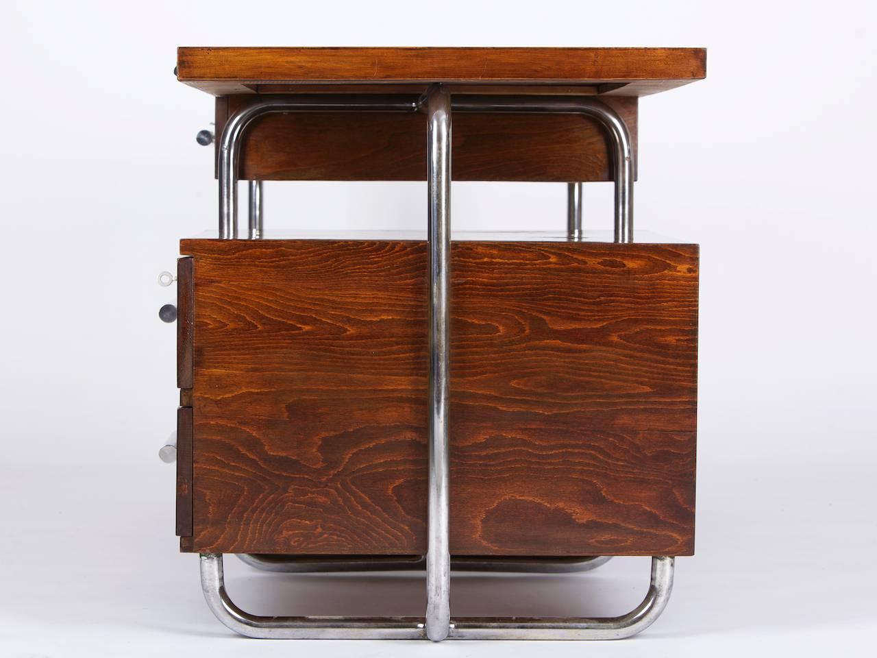 Rare Czech Bauhaus Desk by Hynek Gottwald In Good Condition In Wien, AT