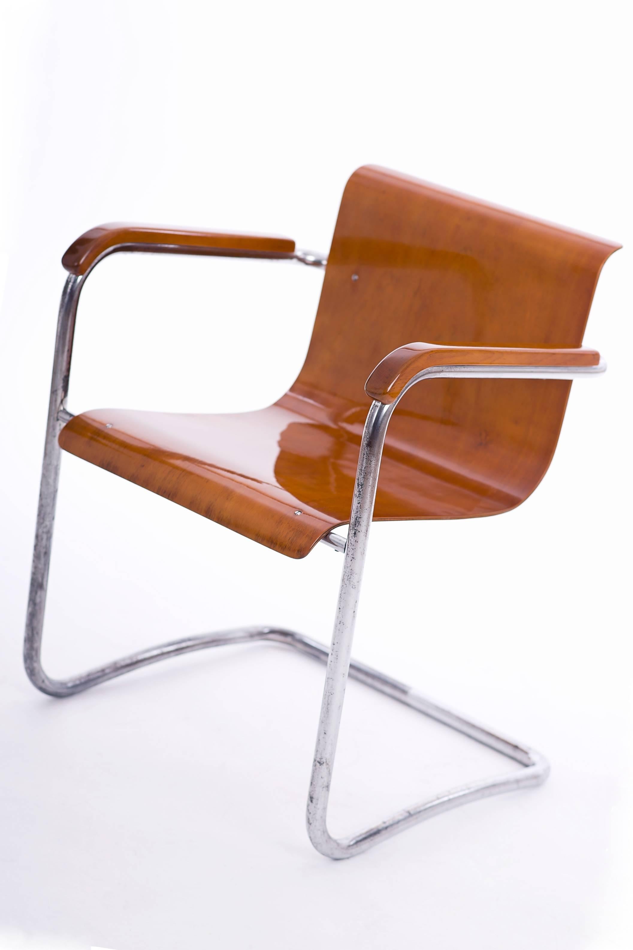 Czech Tubular Steel Chair by Hana Kucerova-Zaveska for Hynek Gottwald,  1930s at 1stDibs