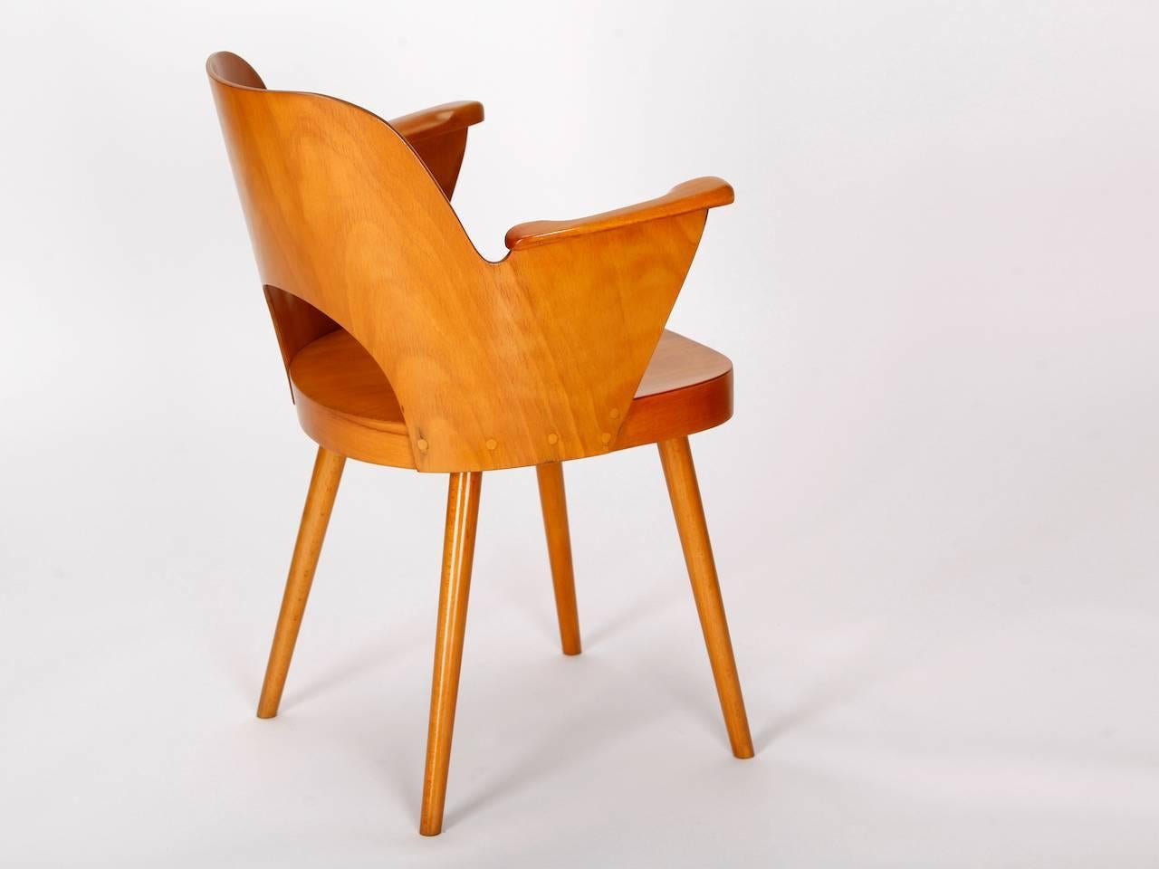 Mid-Century Czech Armchair by Oswald Haerdtl for Ton, 1955 In Excellent Condition In Wien, AT