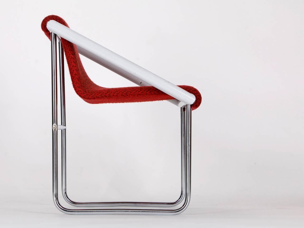 tubular steel chair