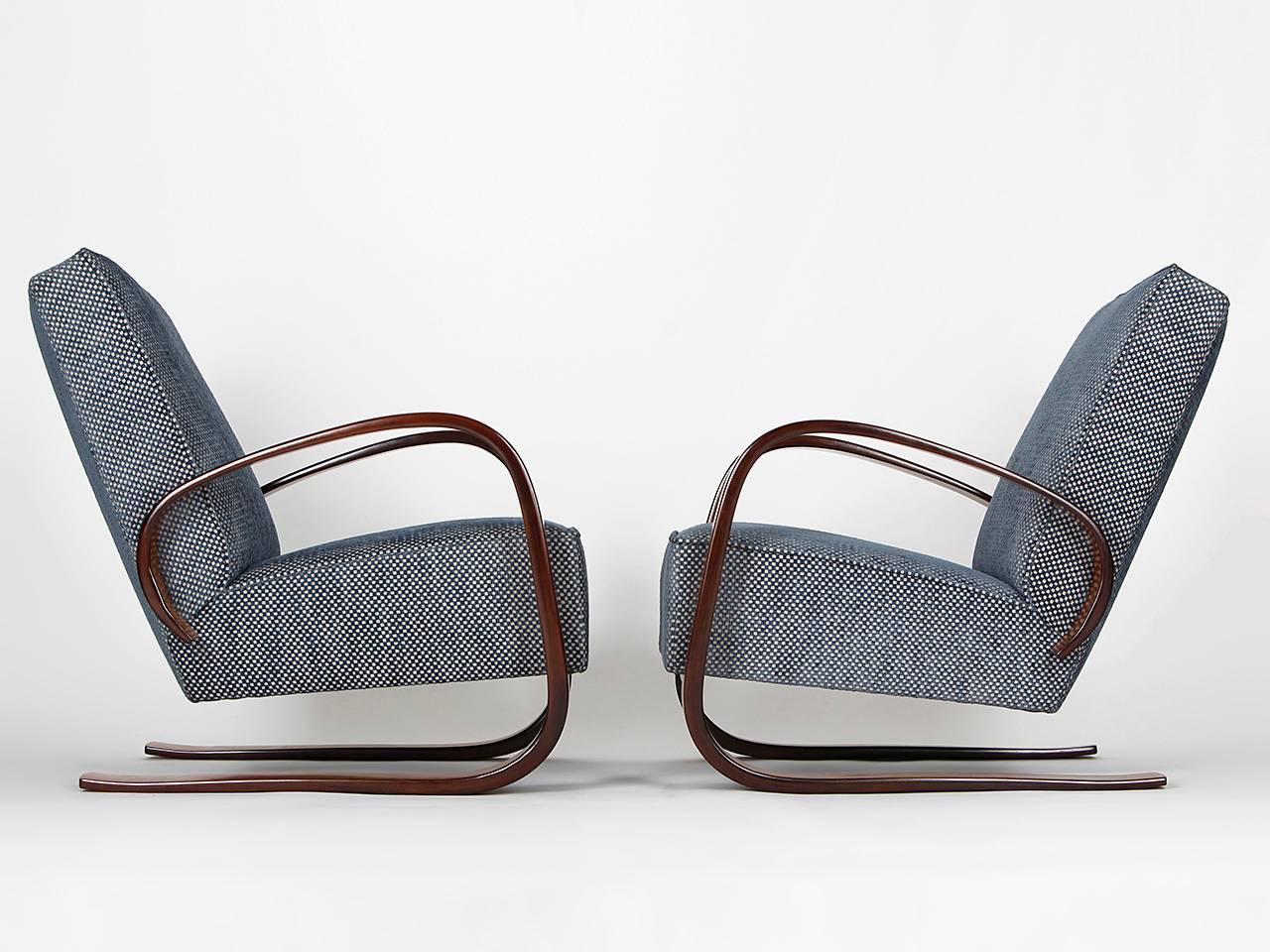 Mid-Century Modern Cantilever Lounge Chairs by Miroslav Navratil for Up Zavody, 1950s, Set of Two