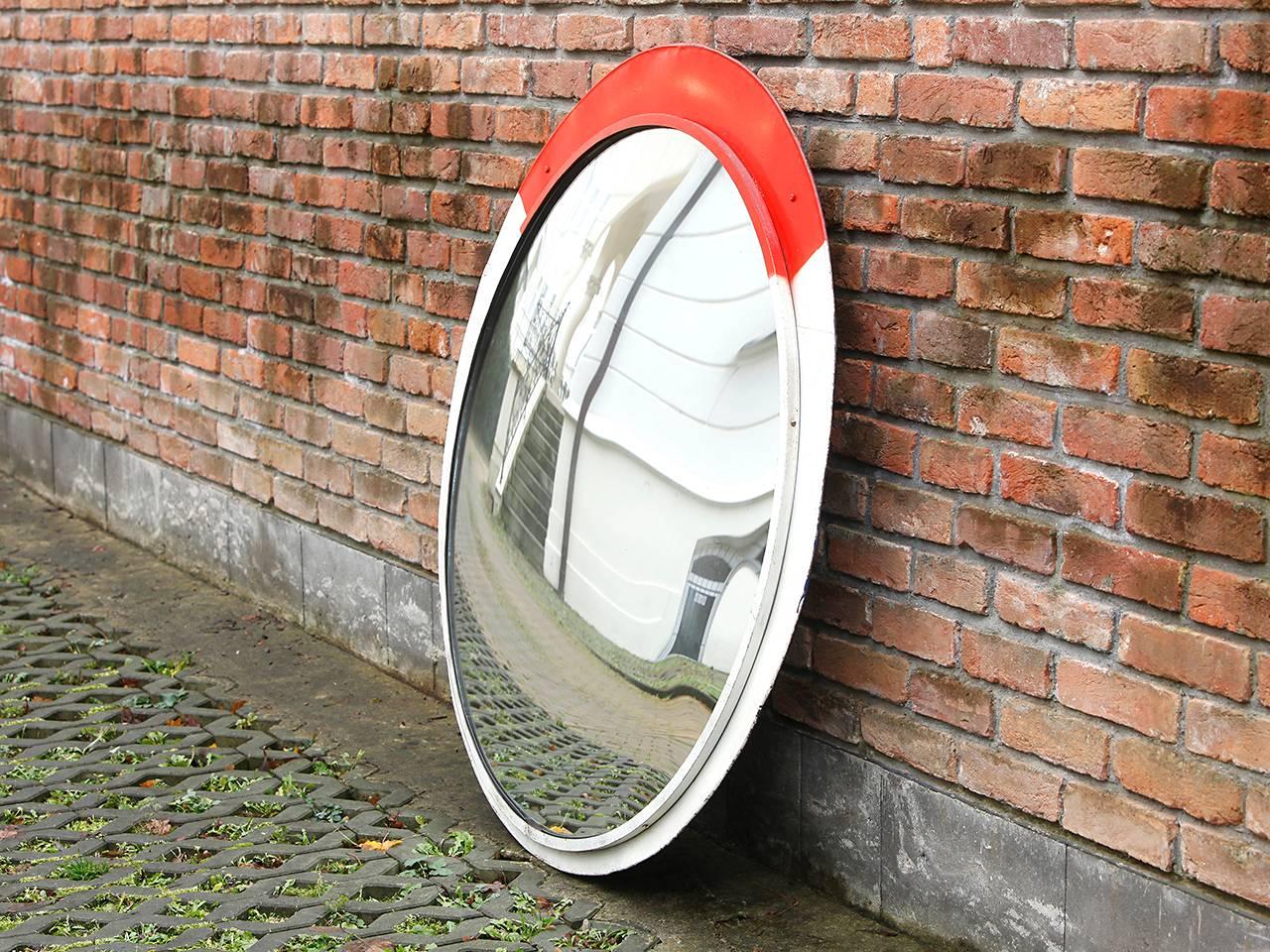 Mid-Century Modern Grand miroir industriel convexe, années 1960 en vente