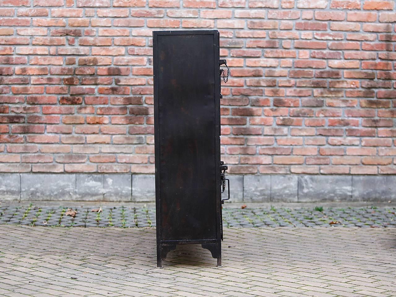 Industrial Cabinet, 1930s In Good Condition In Wien, AT