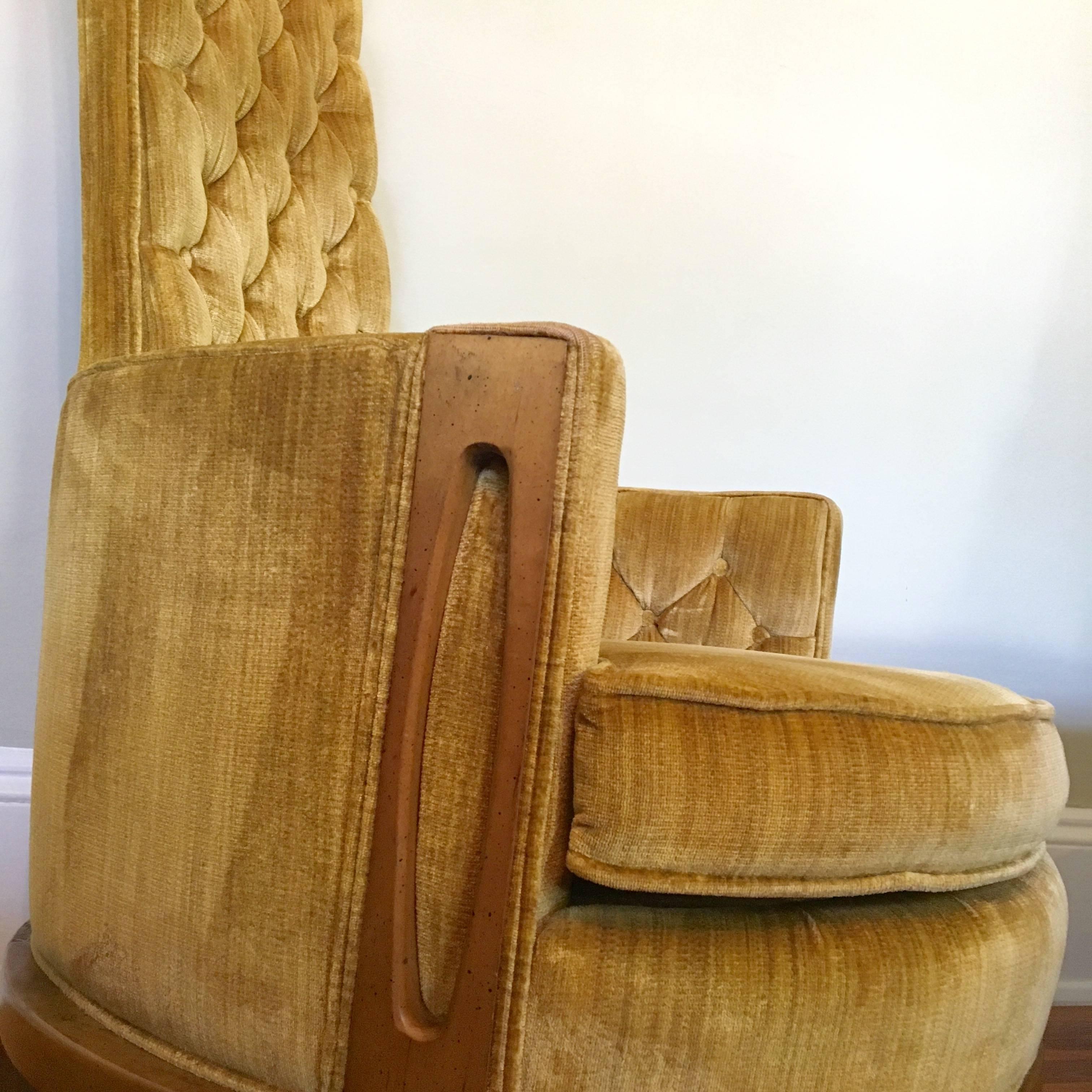 Mid-20th Century Hollywood Regency Pair of High Back Chairs in Vintage Tufted Gold Velvet