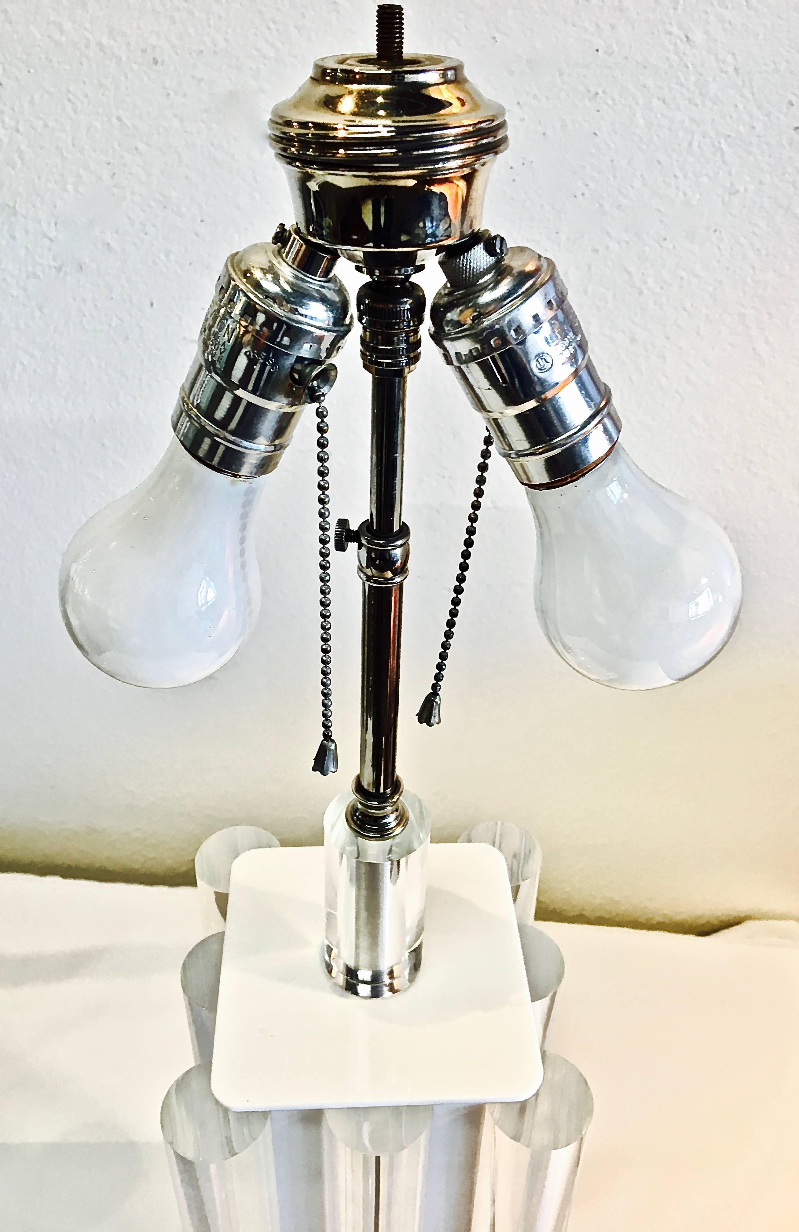 Charles Hollis Jones Mid-Century Modern Lucite Column Lamp, Pair For Sale 2