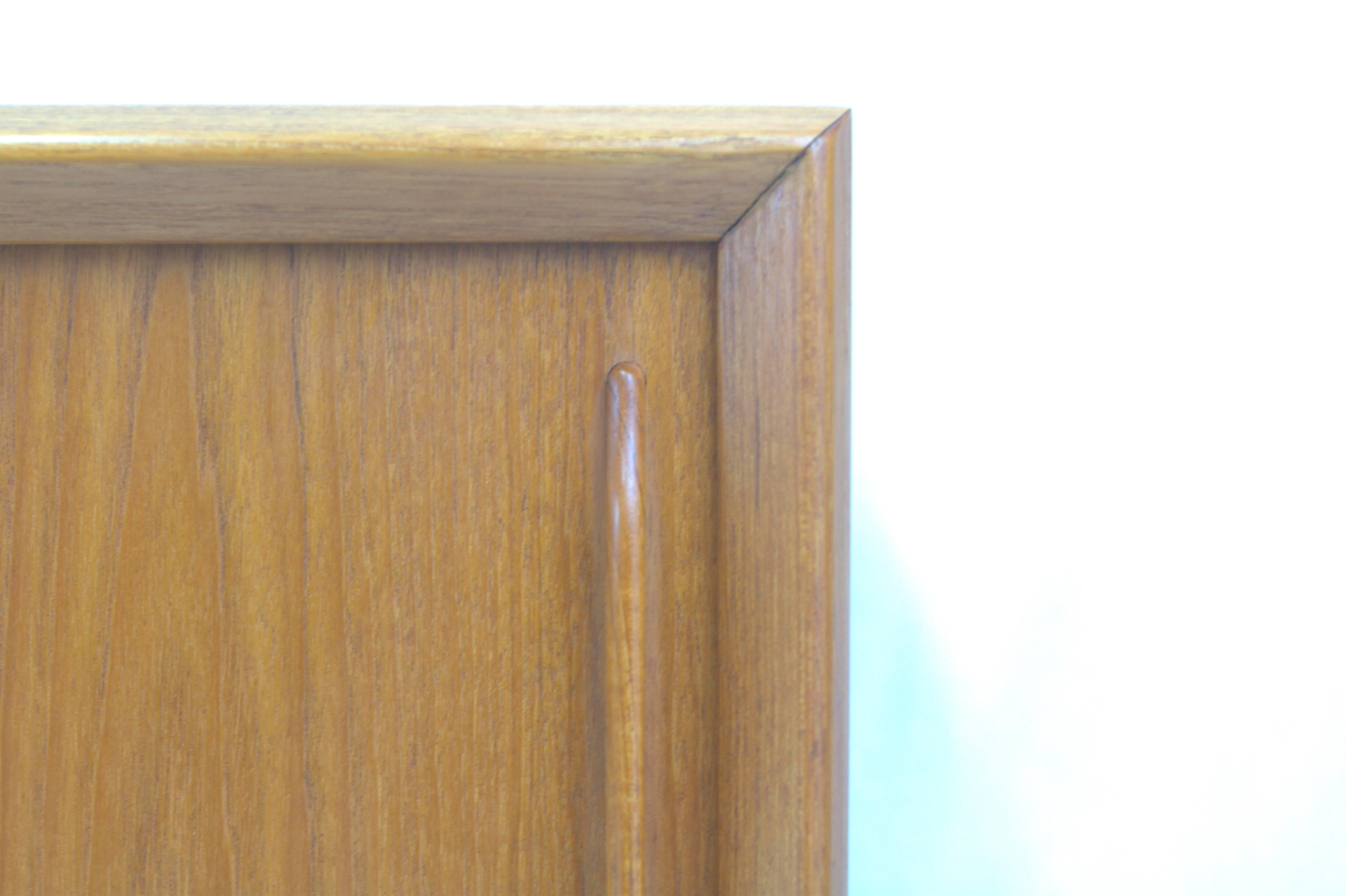 Arne Vodder Bowfront Teak Credenza for H.P. Hansen For Sale 1