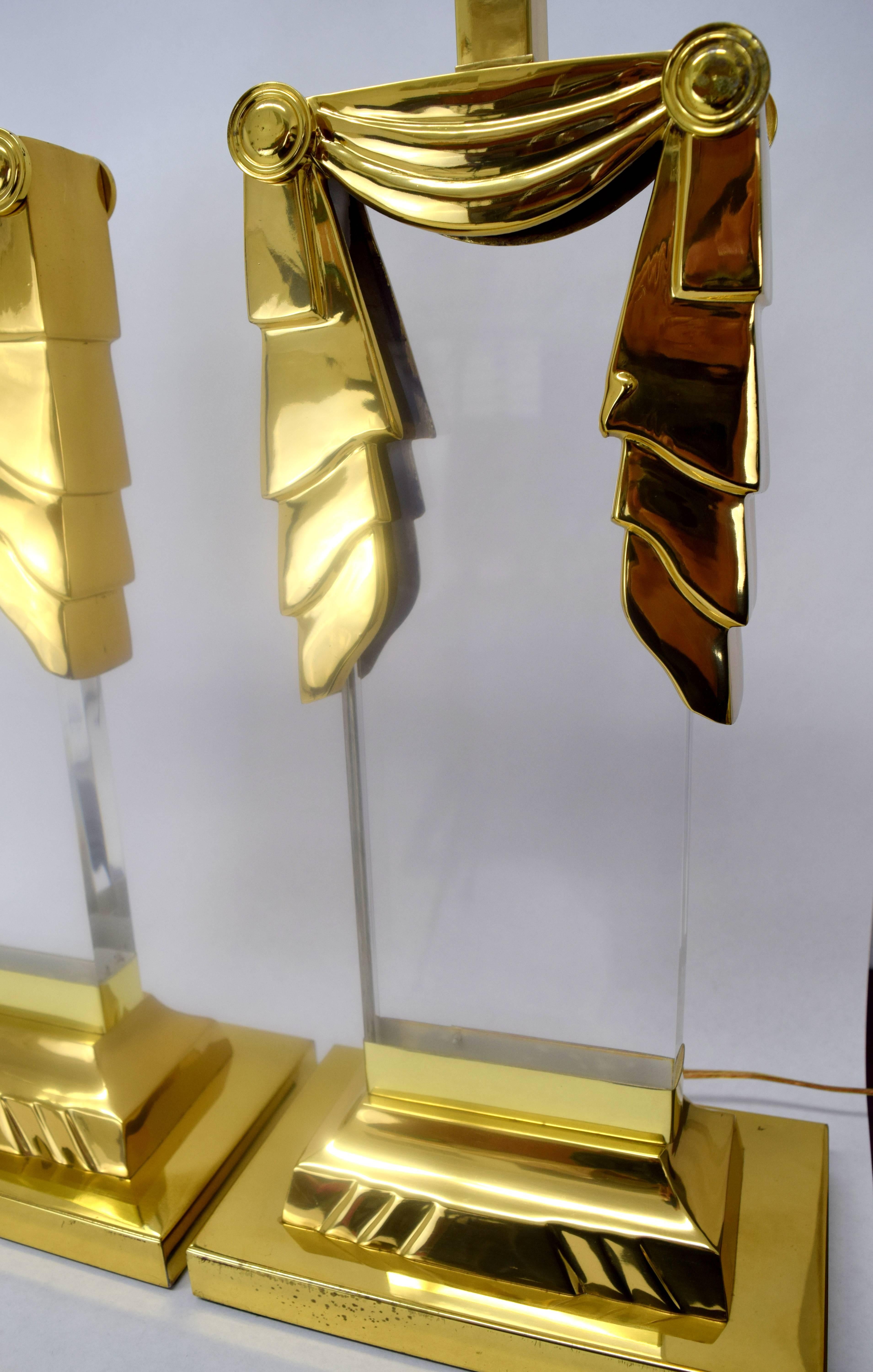 Hollywood Regency Lucite and Brass Lamps, Pair In Good Condition For Sale In Chicago, IL