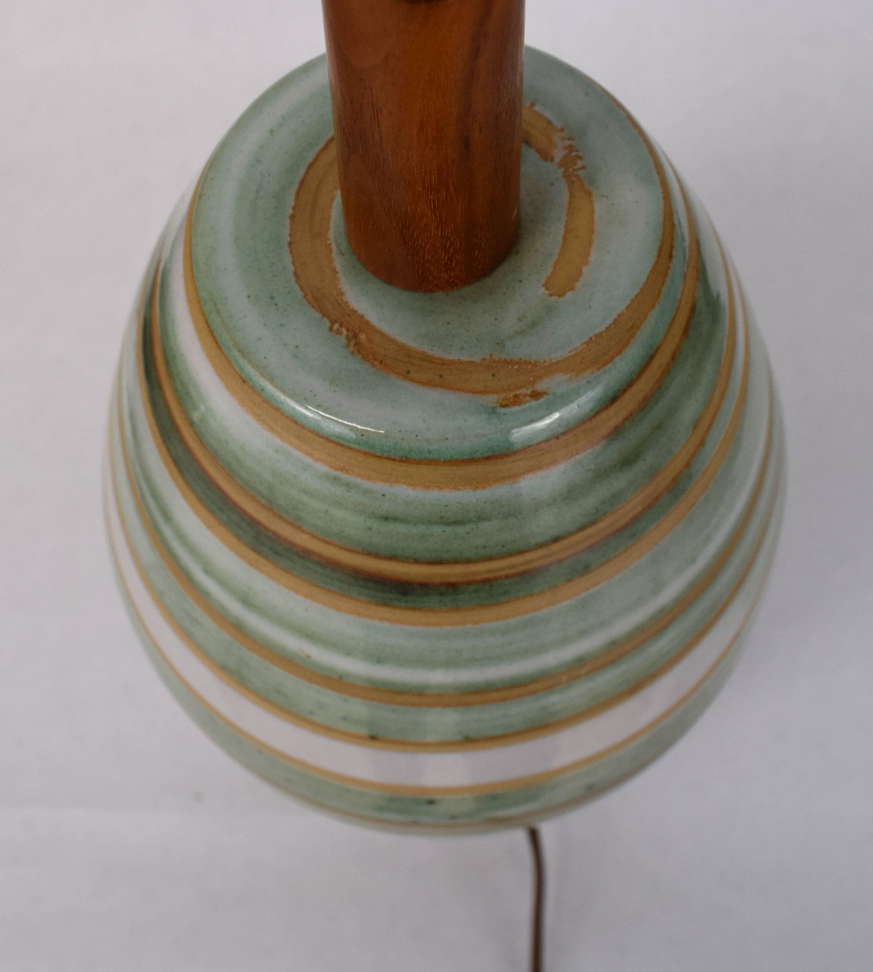 Mid-Century Modern Gordon Martz for Marshall Studios Swirled Glaze Lamp For Sale