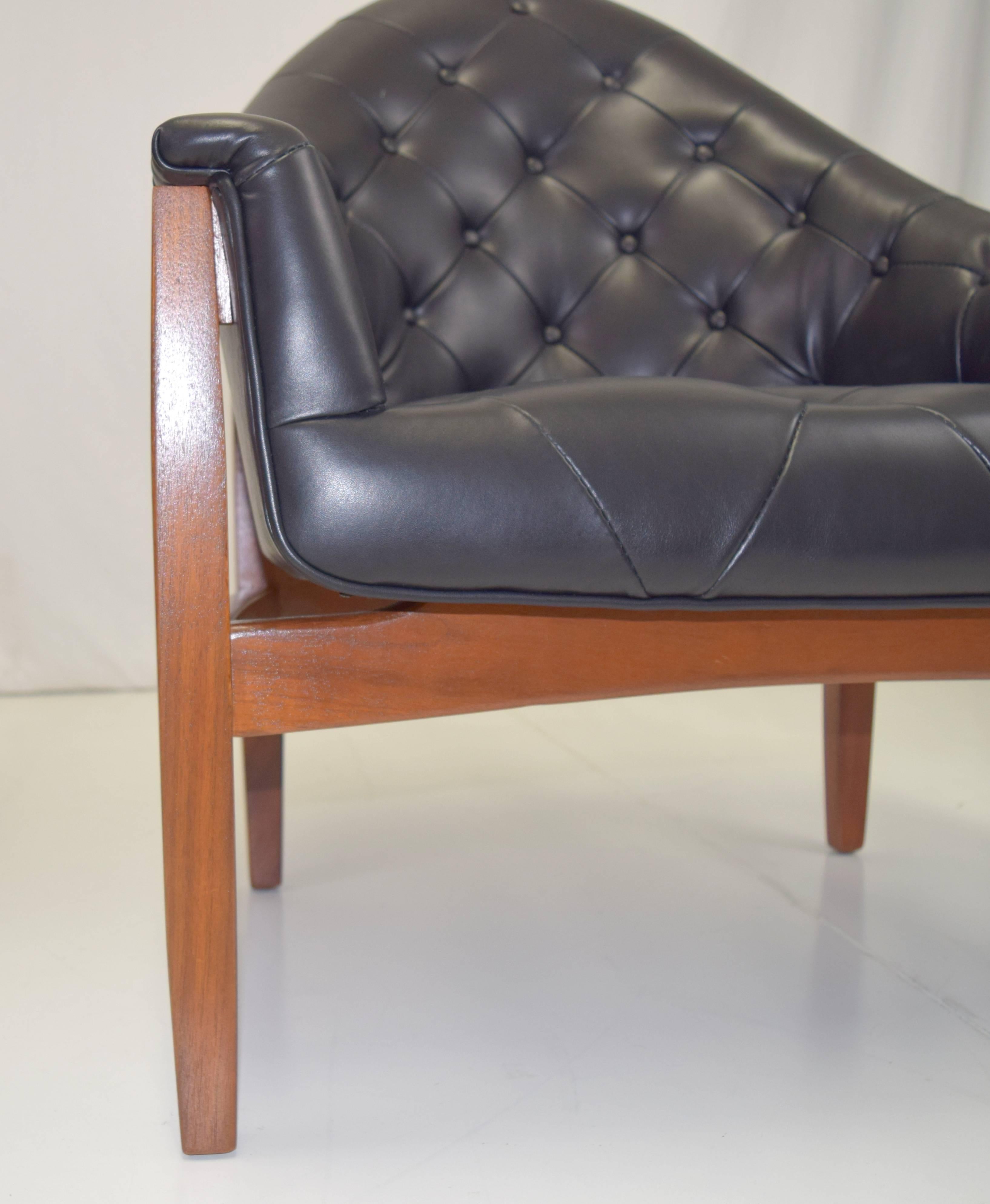 Mid-20th Century Sexy Pair of Black Leather Tufted Chairs by Milo Baughman For Sale