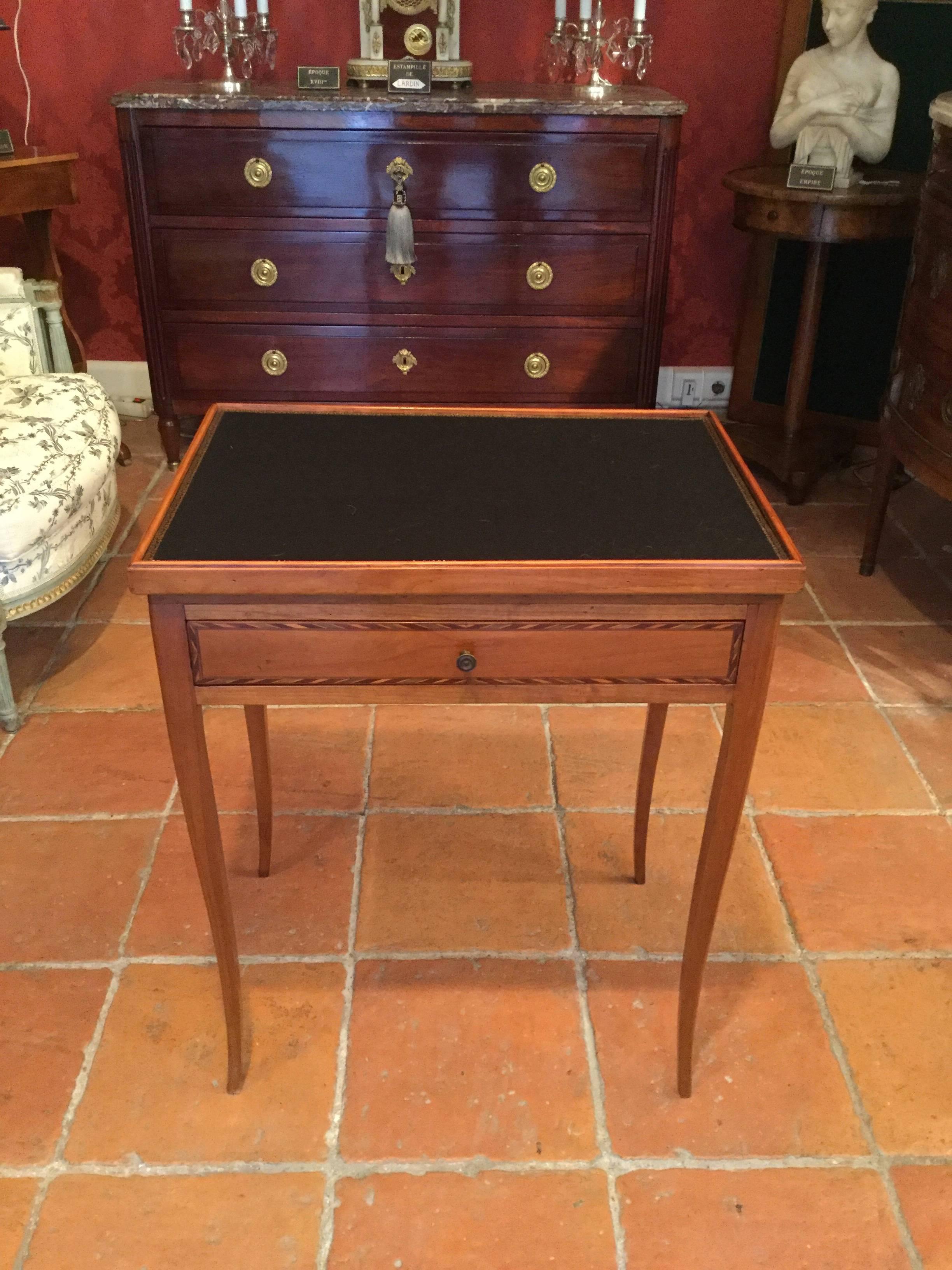 French Transition Period, circa 1765 Reversible Desk and Game Table 5