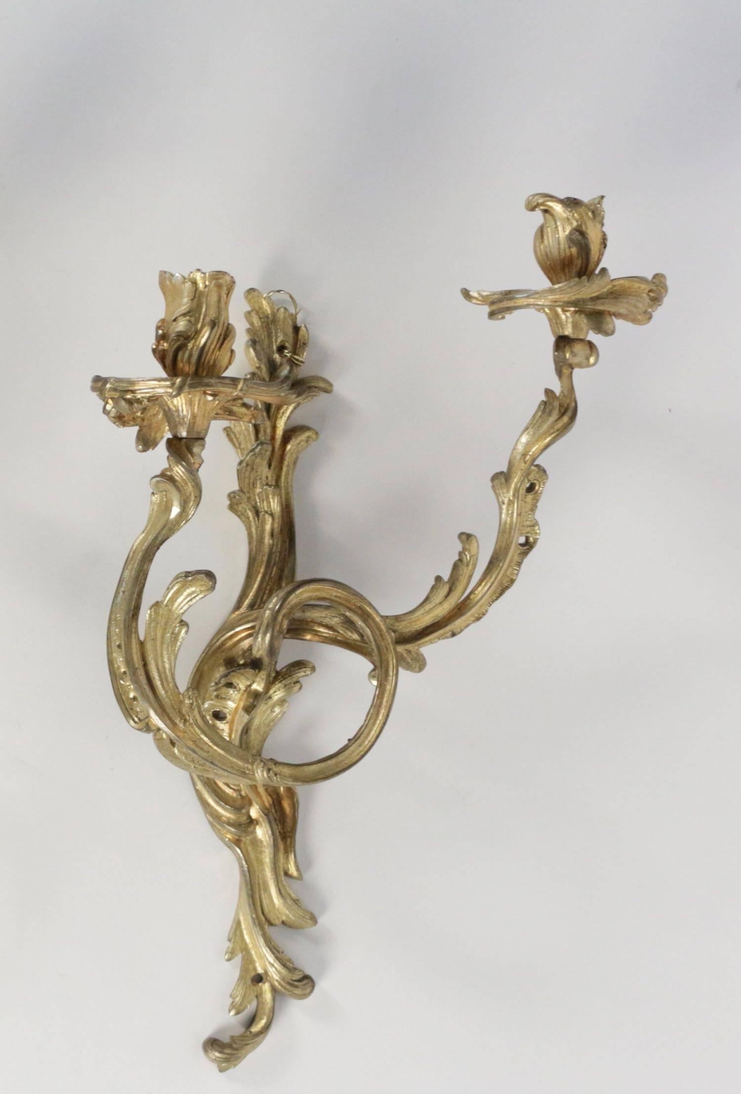 Pair of Late 19th Century French Louis XV Style Ormolu Sconces 3