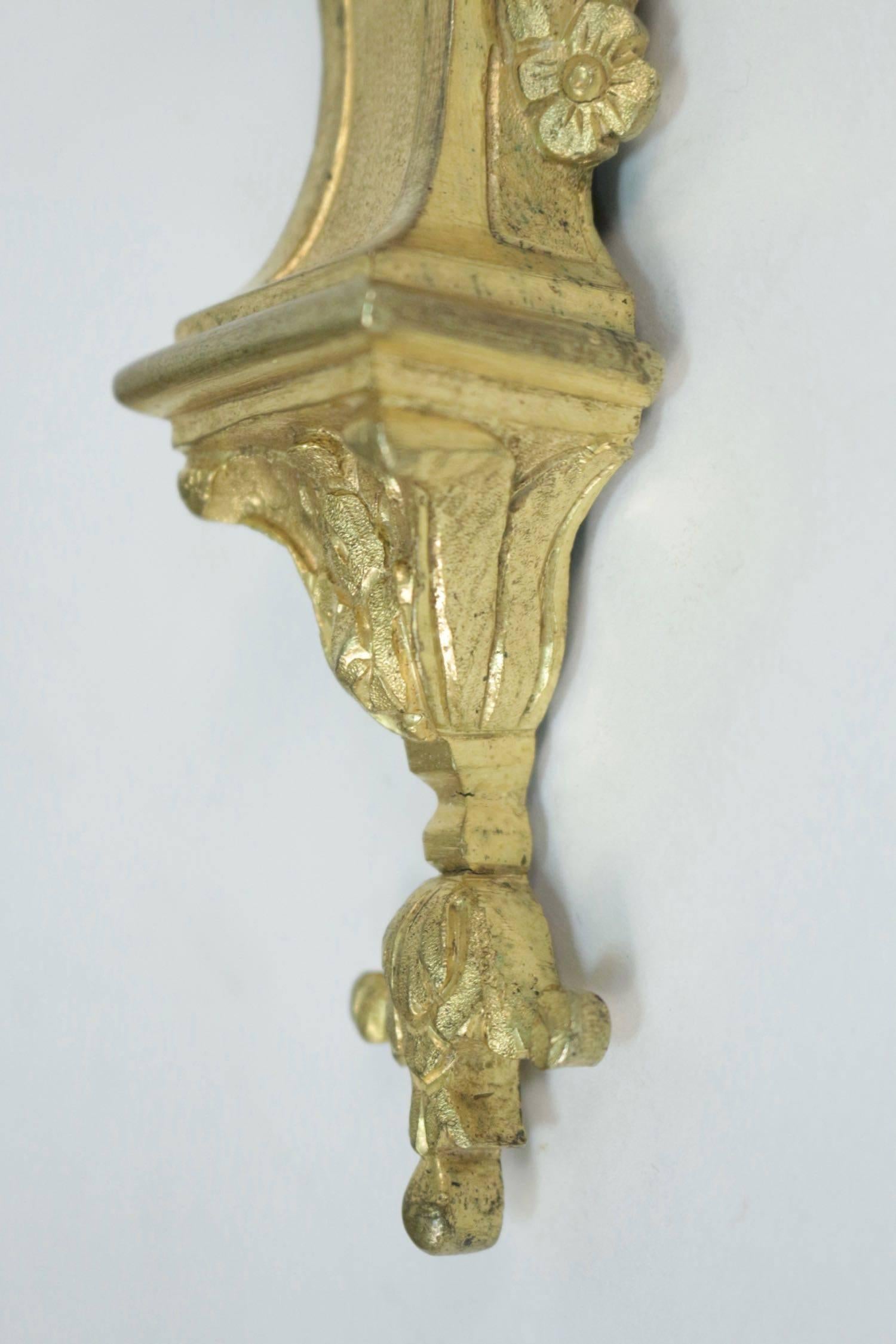 Pair of French Regence Style Ormolu Sconces, Mid-19h Century In Excellent Condition For Sale In Saint Ouen, FR